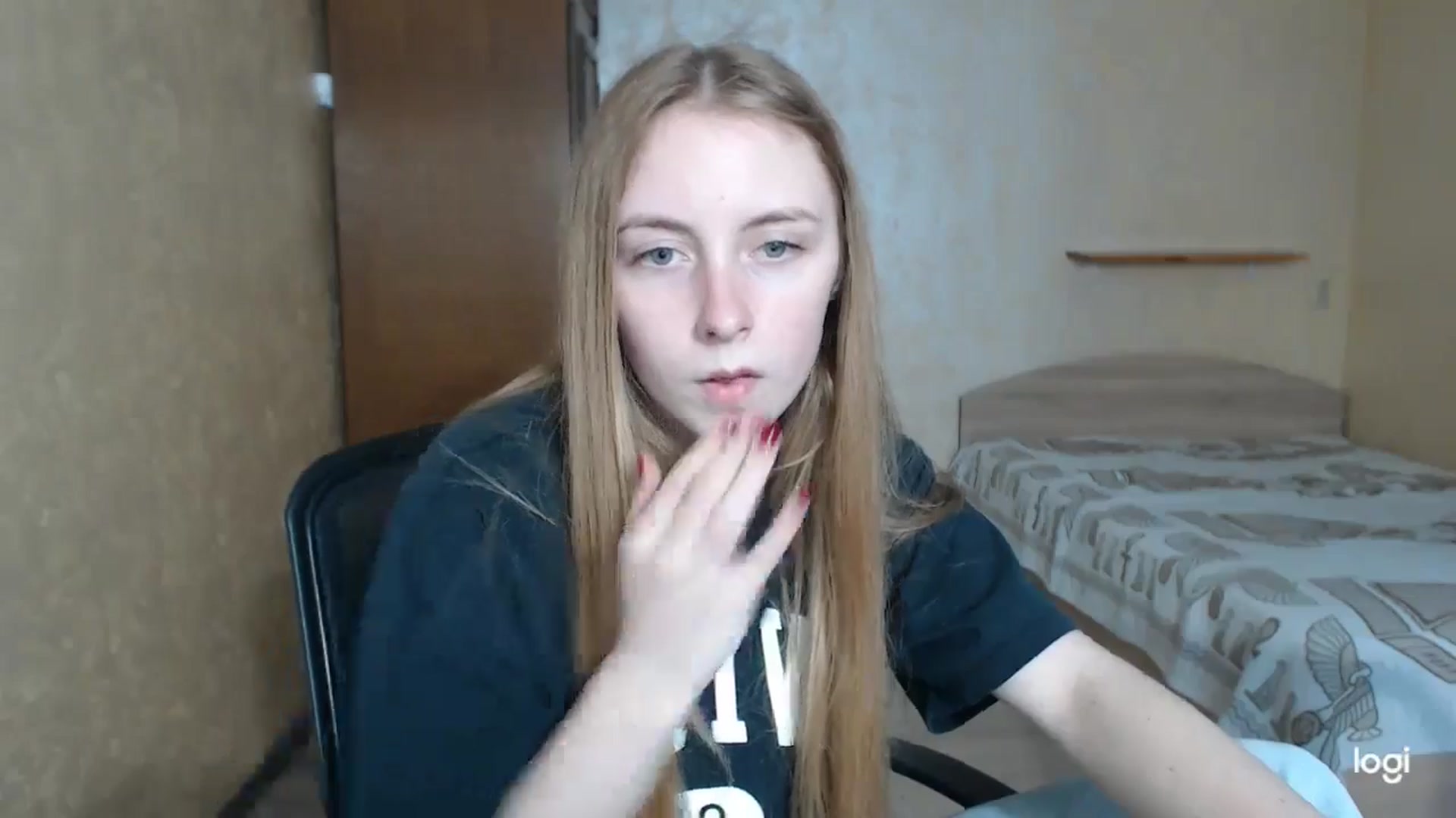Gallery image thumbnail from LilCutie's myfreecams stream on, 05/04/2024, 16:51 image 12 of 20