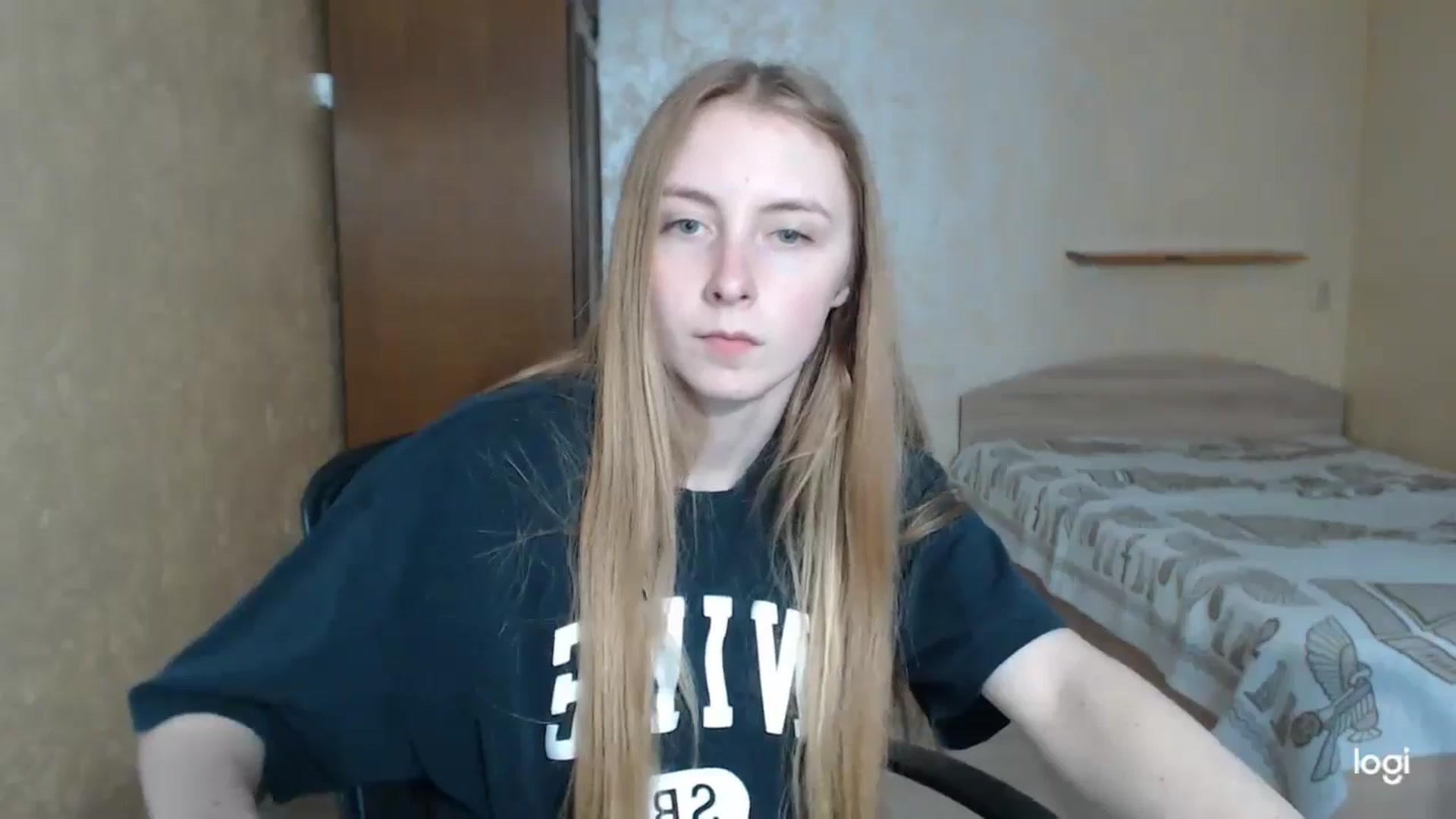 Gallery image thumbnail from LilCutie's myfreecams stream on, 05/04/2024, 16:51 image 13 of 20