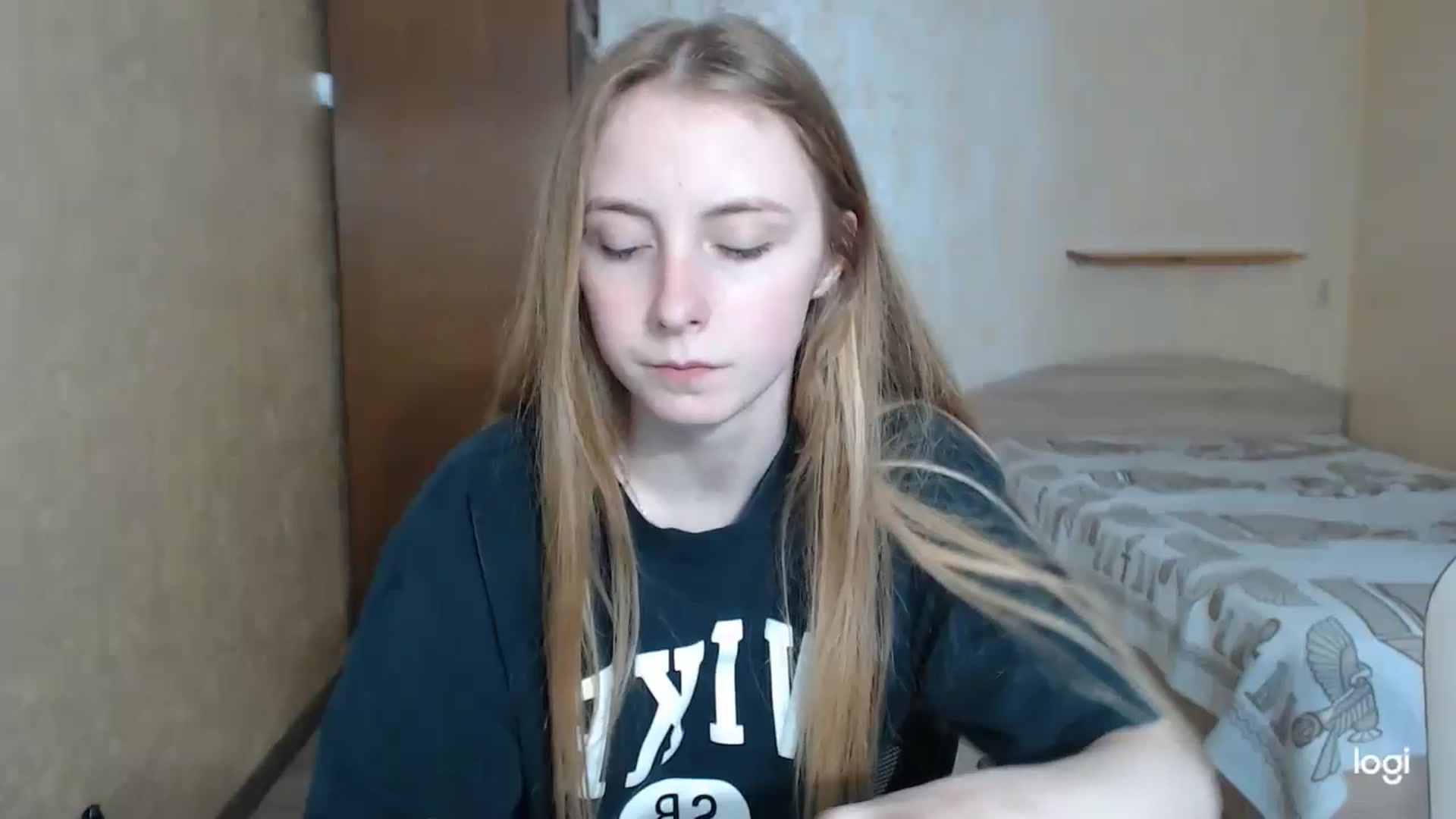 Gallery image thumbnail from LilCutie's myfreecams stream on, 05/04/2024, 16:51 image 1 of 20