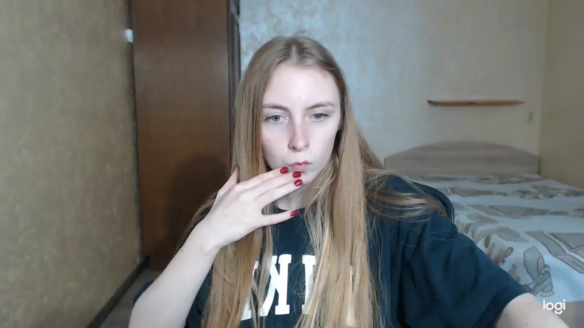 Gallery image thumbnail from LilCutie's myfreecams stream on, 05/04/2024, 16:51 image 10 of 20