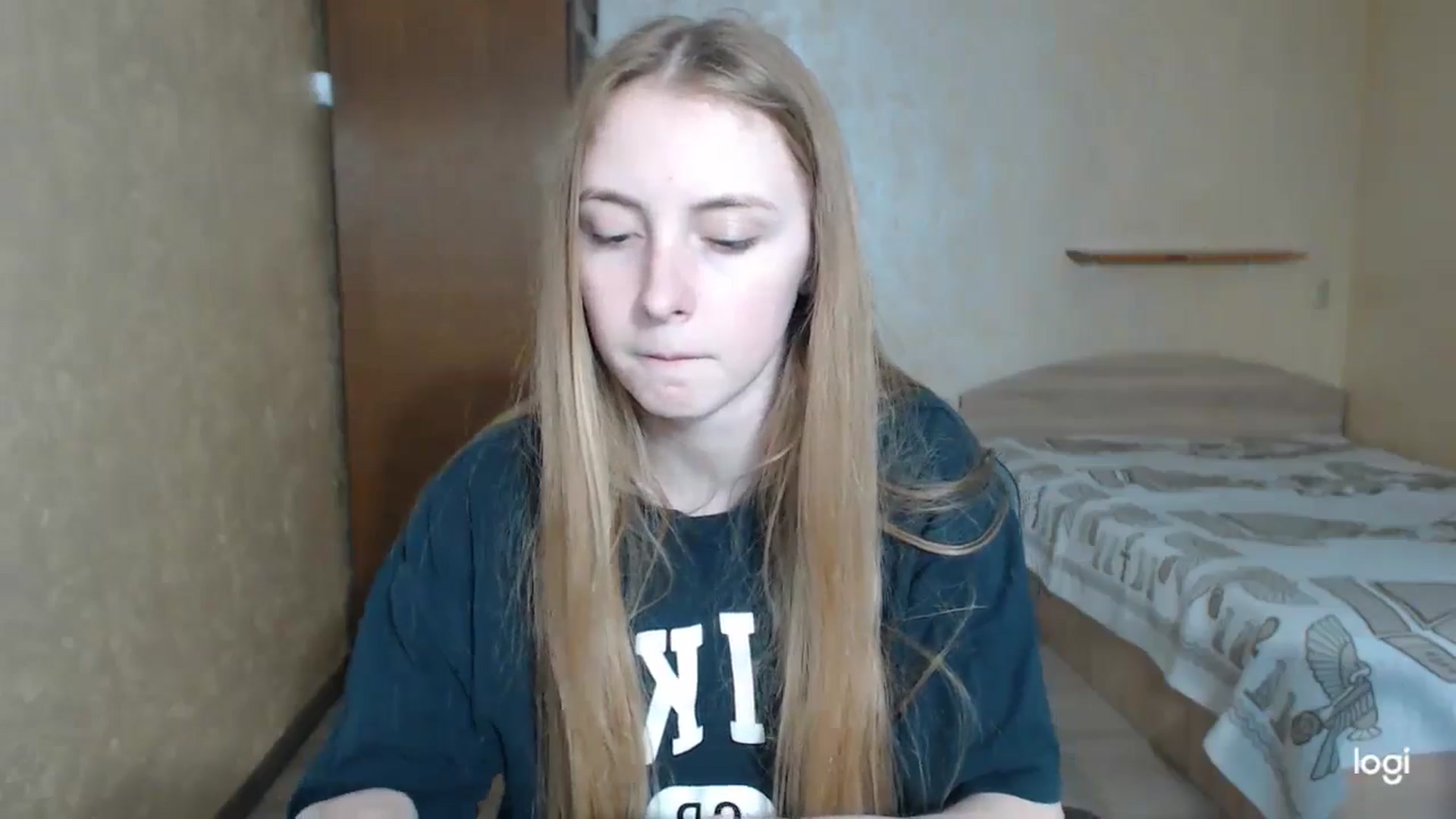 Gallery image thumbnail from LilCutie's myfreecams stream on, 05/04/2024, 16:51 image 19 of 20