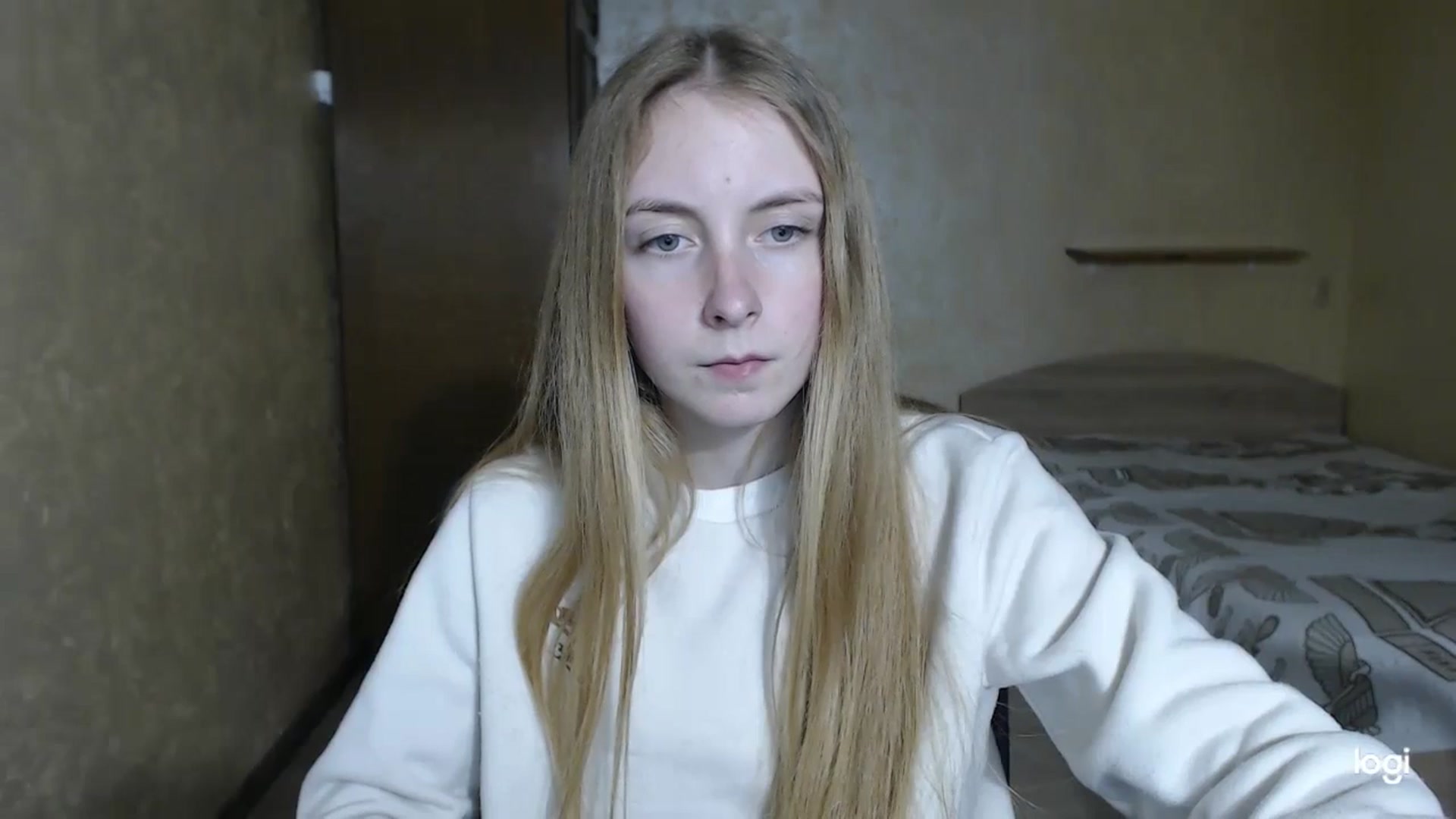 Gallery image thumbnail from LilCutie's myfreecams stream on, 05/06/2024, 17:40 image 20 of 20