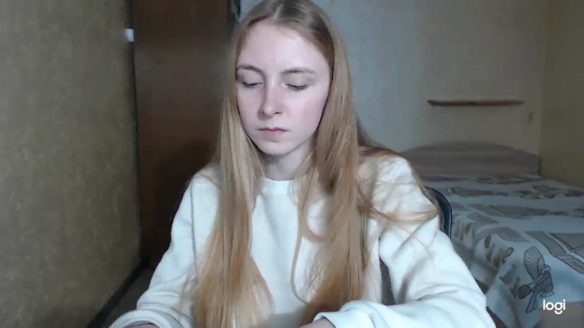 Gallery image thumbnail from LilCutie's myfreecams stream on, 05/06/2024, 17:40 image 10 of 20
