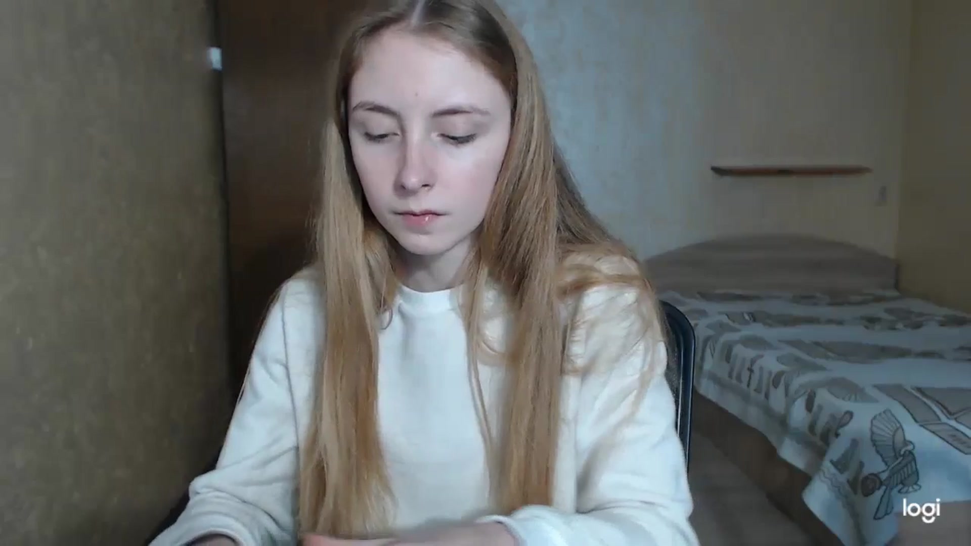 Gallery image thumbnail from LilCutie's myfreecams stream on, 05/06/2024, 17:40 image 7 of 20