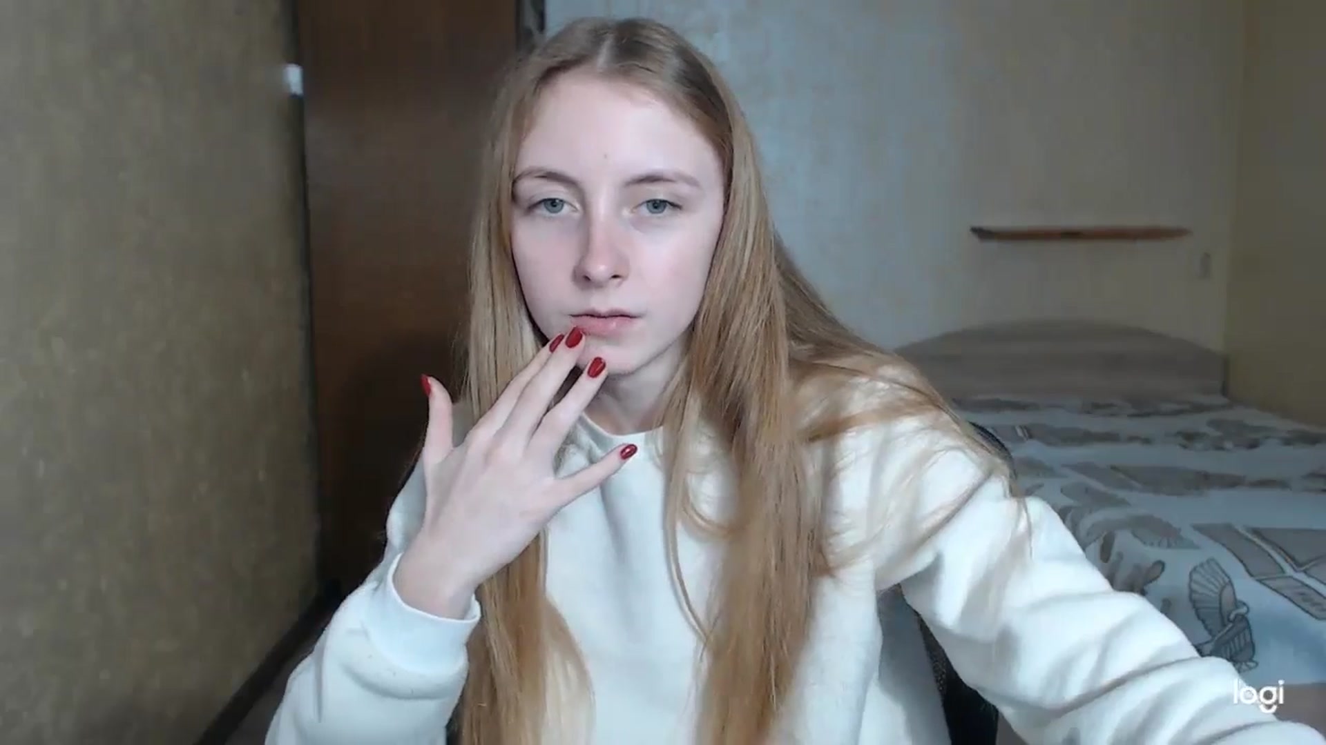 Gallery image thumbnail from LilCutie's myfreecams stream on, 05/06/2024, 17:40 image 8 of 20