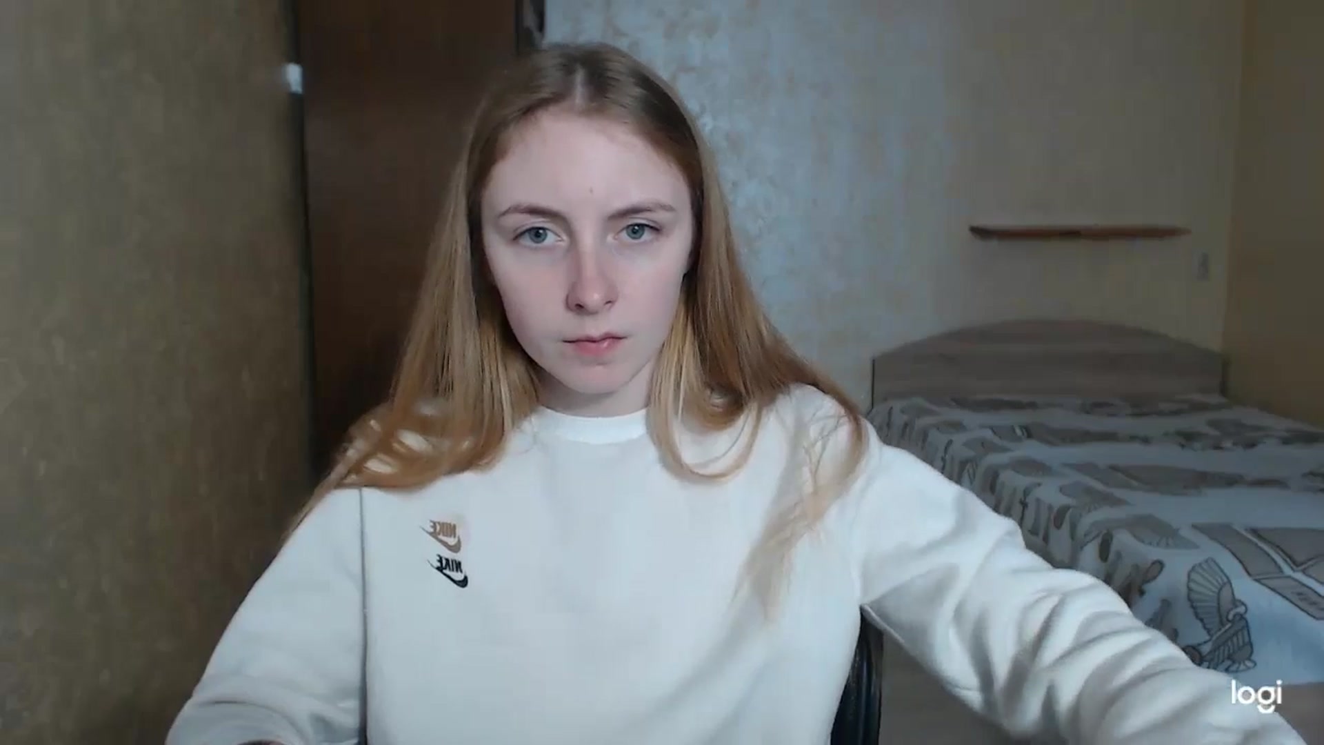 Gallery image thumbnail from LilCutie's myfreecams stream on, 05/06/2024, 17:40 image 2 of 20