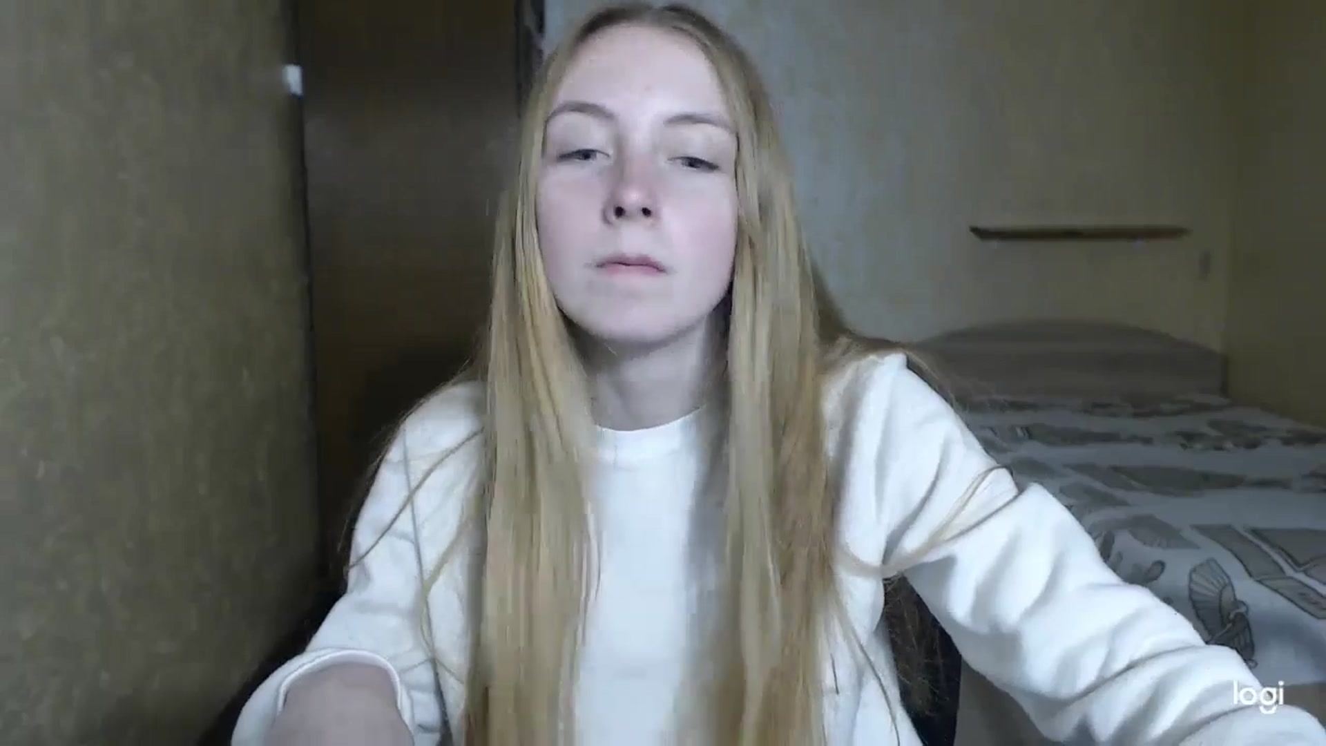 Gallery image thumbnail from LilCutie's myfreecams stream on, 05/06/2024, 17:40 image 16 of 20