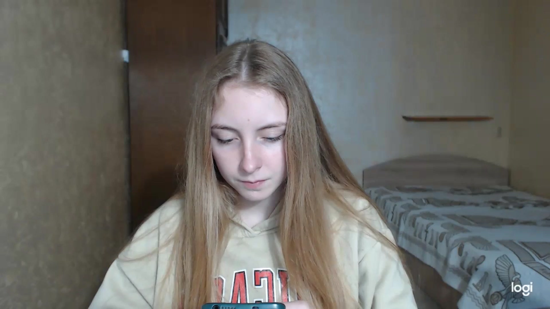 Gallery image thumbnail from LilCutie's myfreecams stream on, 05/07/2024, 16:49 image 17 of 20