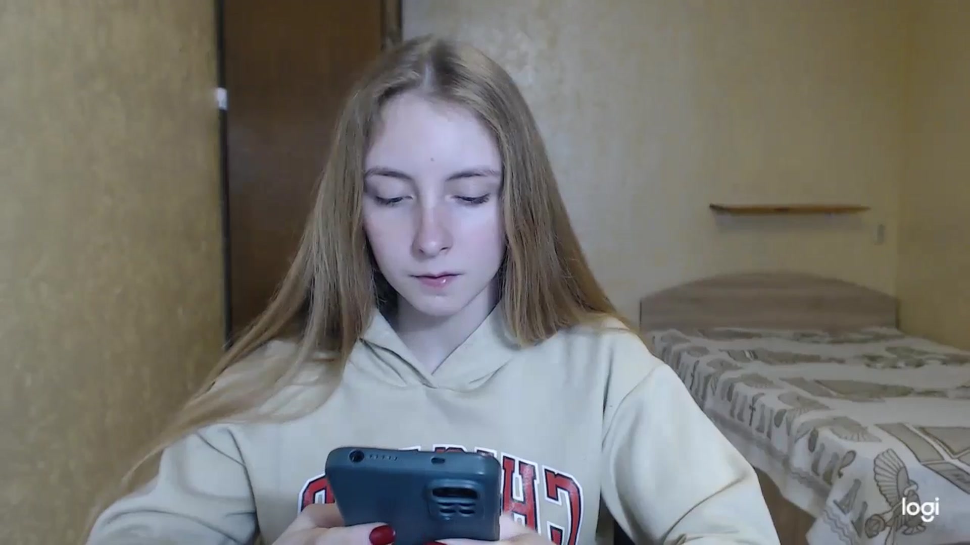 Gallery image thumbnail from LilCutie's myfreecams stream on, 05/07/2024, 17:23 image 14 of 20