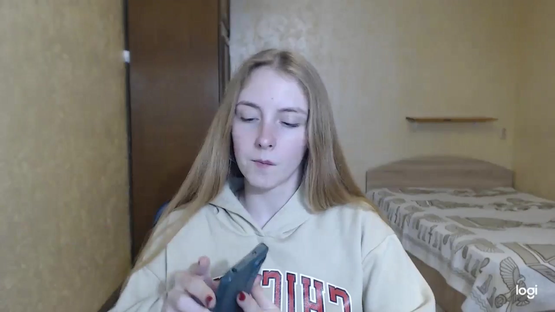Gallery image thumbnail from LilCutie's myfreecams stream on, 05/07/2024, 17:23 image 12 of 20