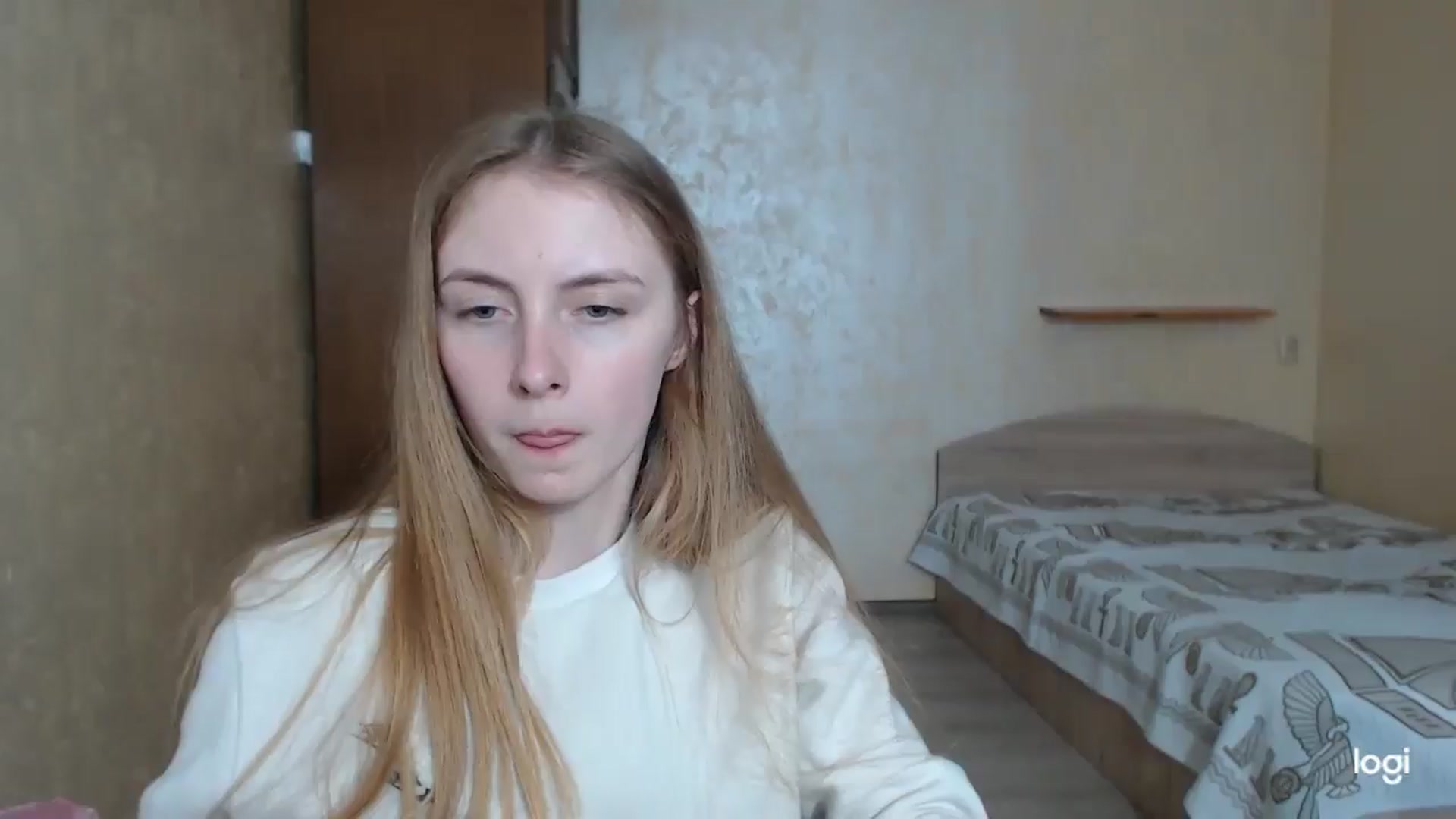 Gallery image thumbnail from LilCutie's myfreecams stream on, 05/08/2024, 15:57 image 15 of 20