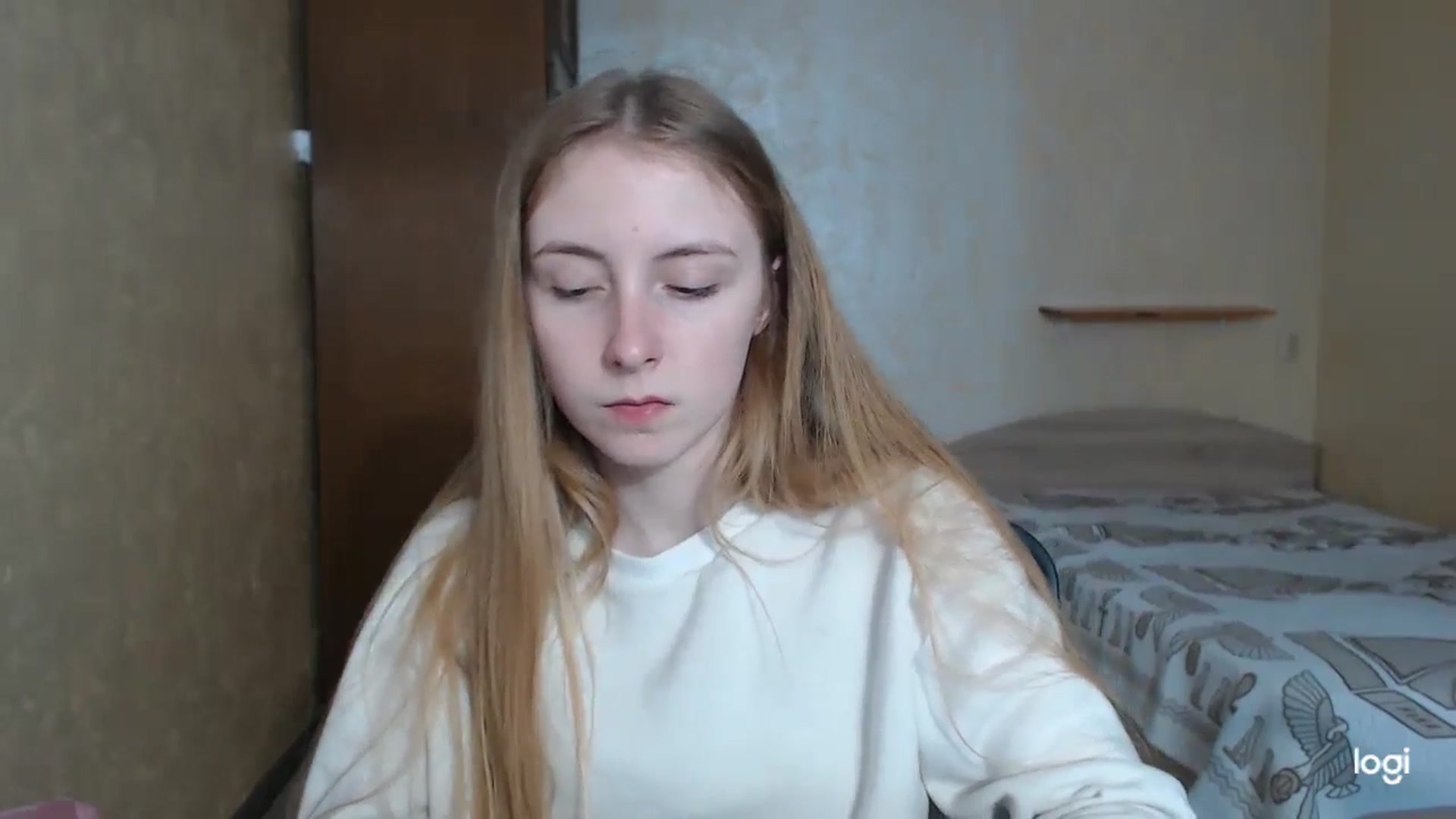 Gallery image thumbnail from LilCutie's myfreecams stream on, 05/08/2024, 15:57 image 8 of 20