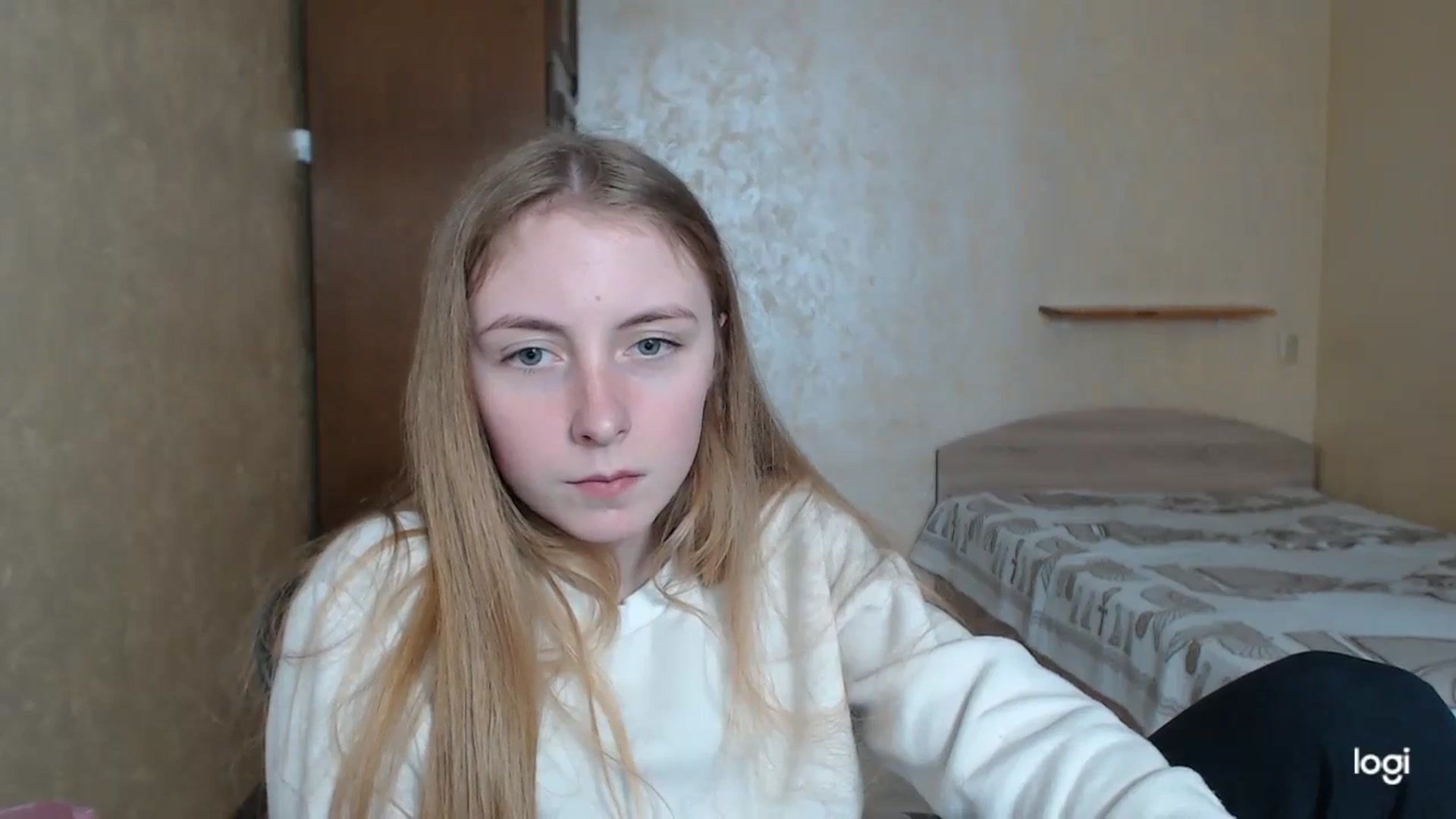 Gallery image thumbnail from LilCutie's myfreecams stream on, 05/08/2024, 15:57 image 17 of 20