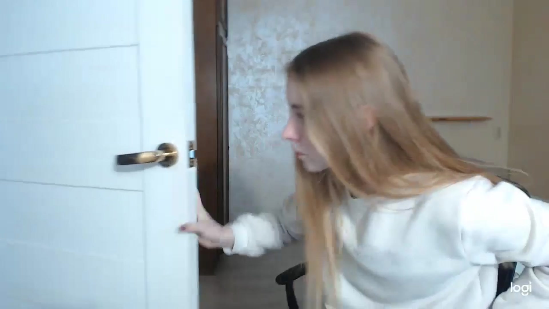 Gallery image thumbnail from LilCutie's myfreecams stream on, 05/08/2024, 15:57 image 5 of 20
