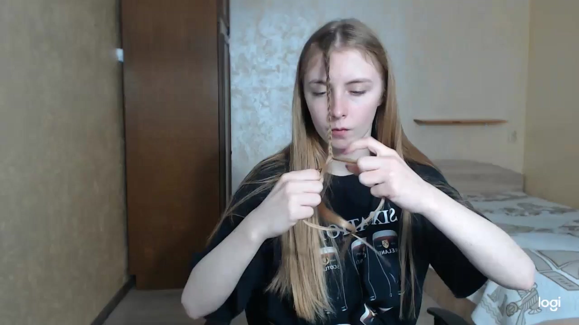 Gallery image thumbnail from LilCutie's myfreecams stream on, 05/09/2024, 14:58 image 1 of 20