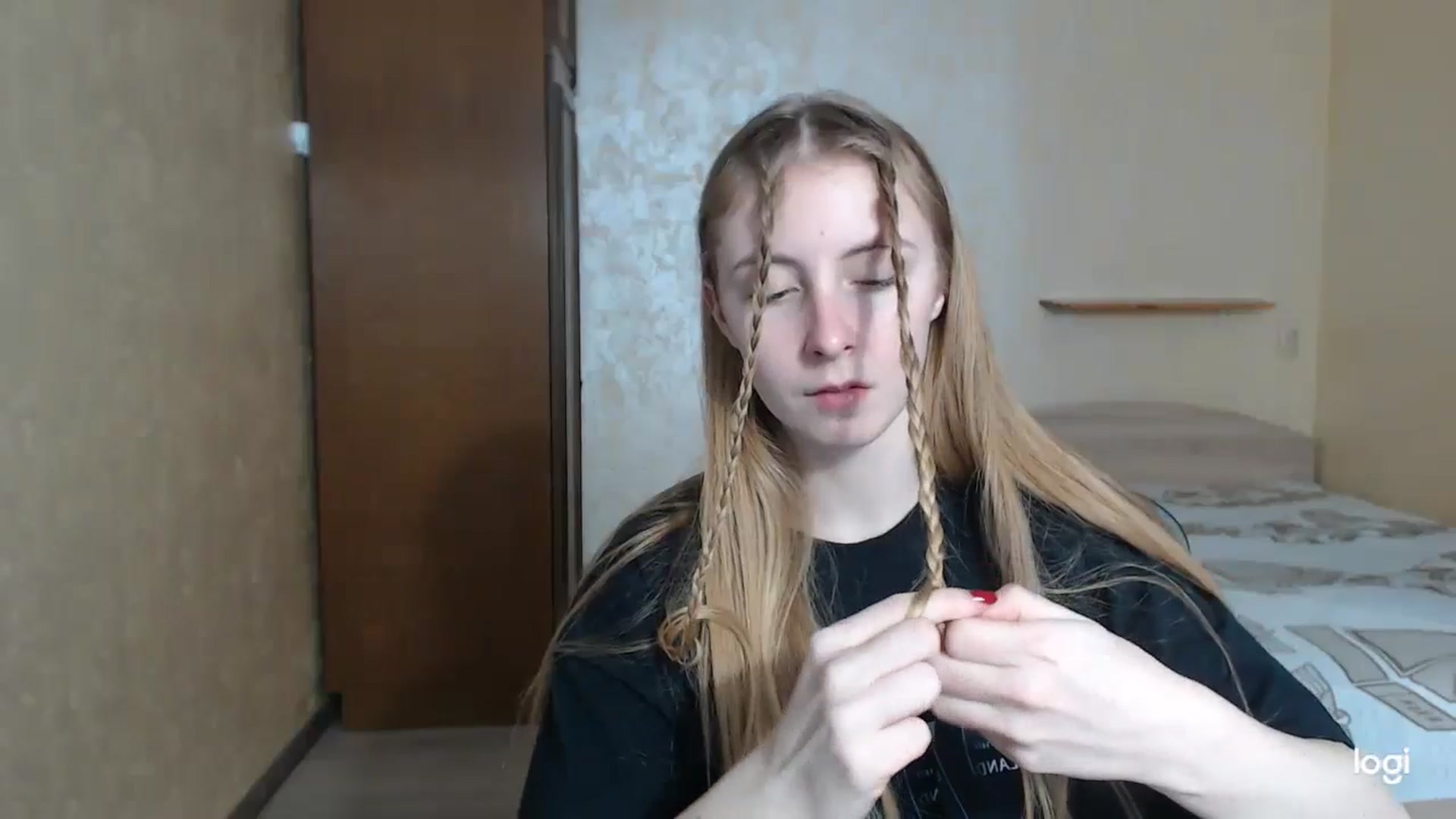 Gallery image thumbnail from LilCutie's myfreecams stream on, 05/09/2024, 14:58 image 8 of 20