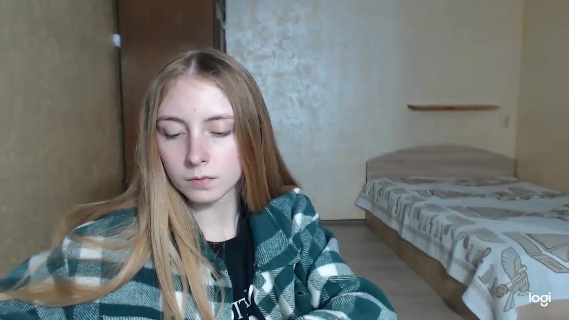 Gallery image thumbnail from LilCutie's myfreecams stream on, 05/09/2024, 16:38 image 16 of 20