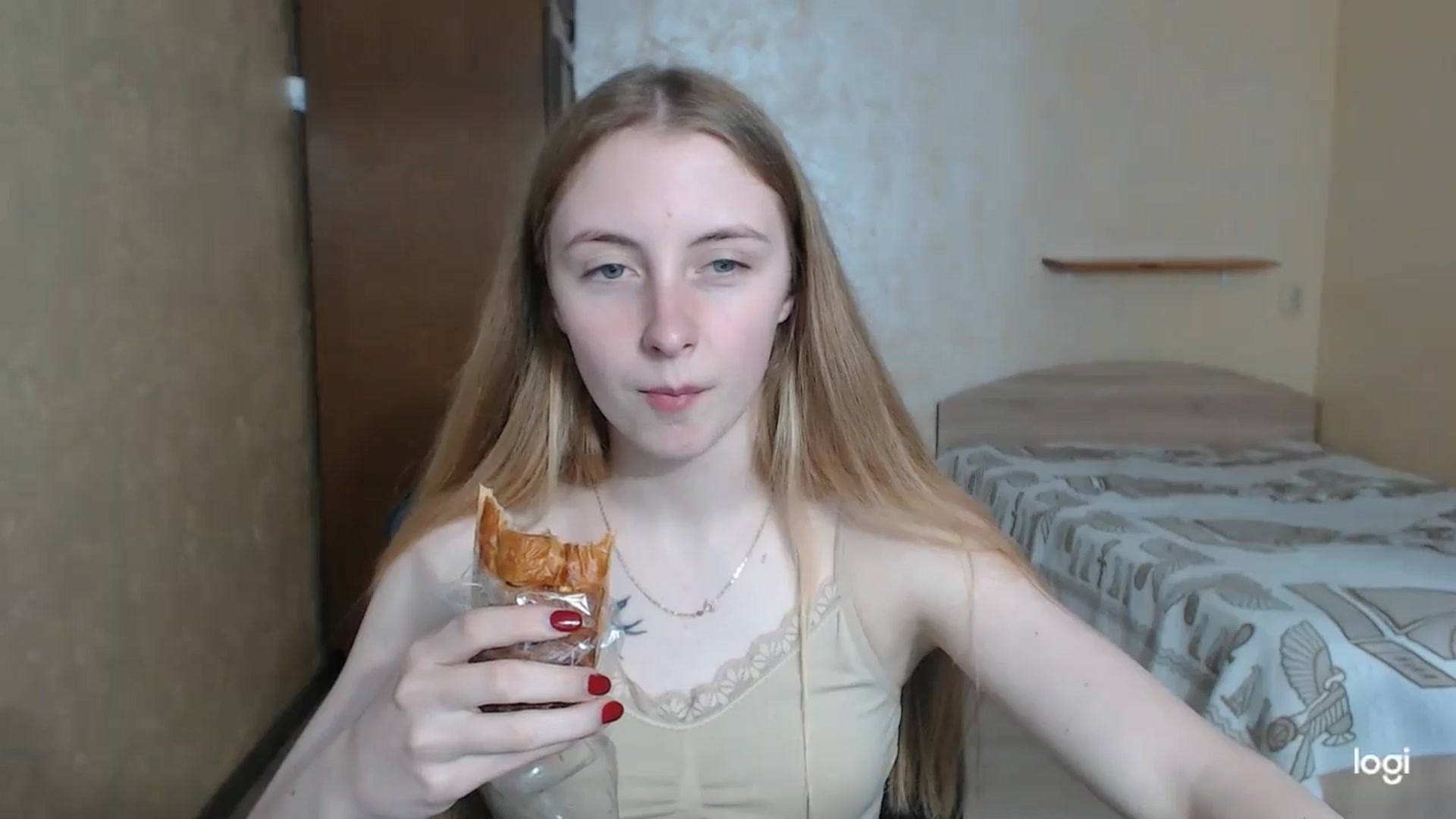 Gallery image thumbnail from LilCutie's myfreecams stream on, 05/10/2024, 15:58 image 13 of 20