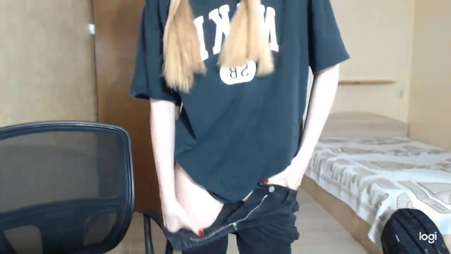 Gallery image thumbnail from LilCutie's myfreecams stream on, 05/10/2024, 16:38 image 2 of 20