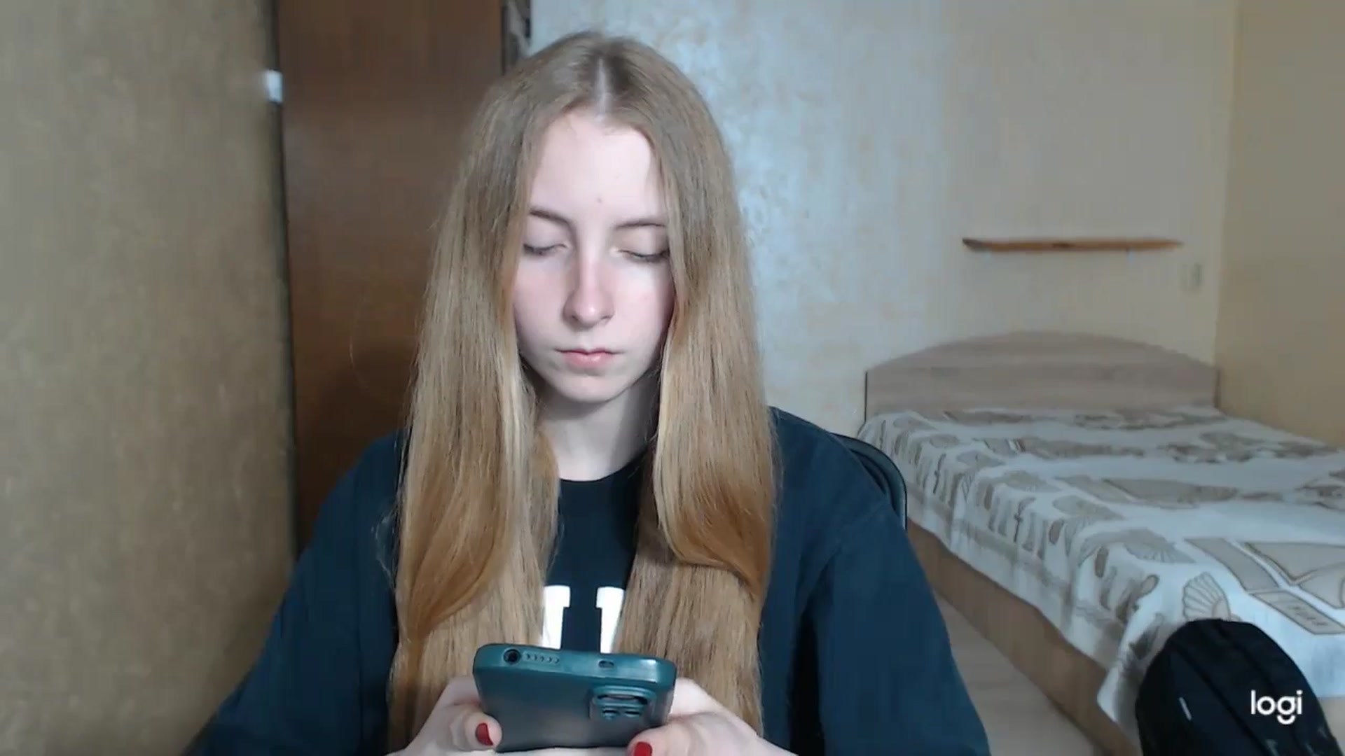 Gallery image thumbnail from LilCutie's myfreecams stream on, 05/10/2024, 16:38 image 6 of 20