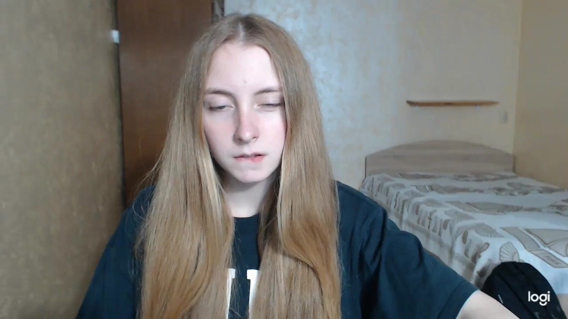 Gallery image thumbnail from LilCutie's myfreecams stream on, 05/10/2024, 16:38 image 9 of 20