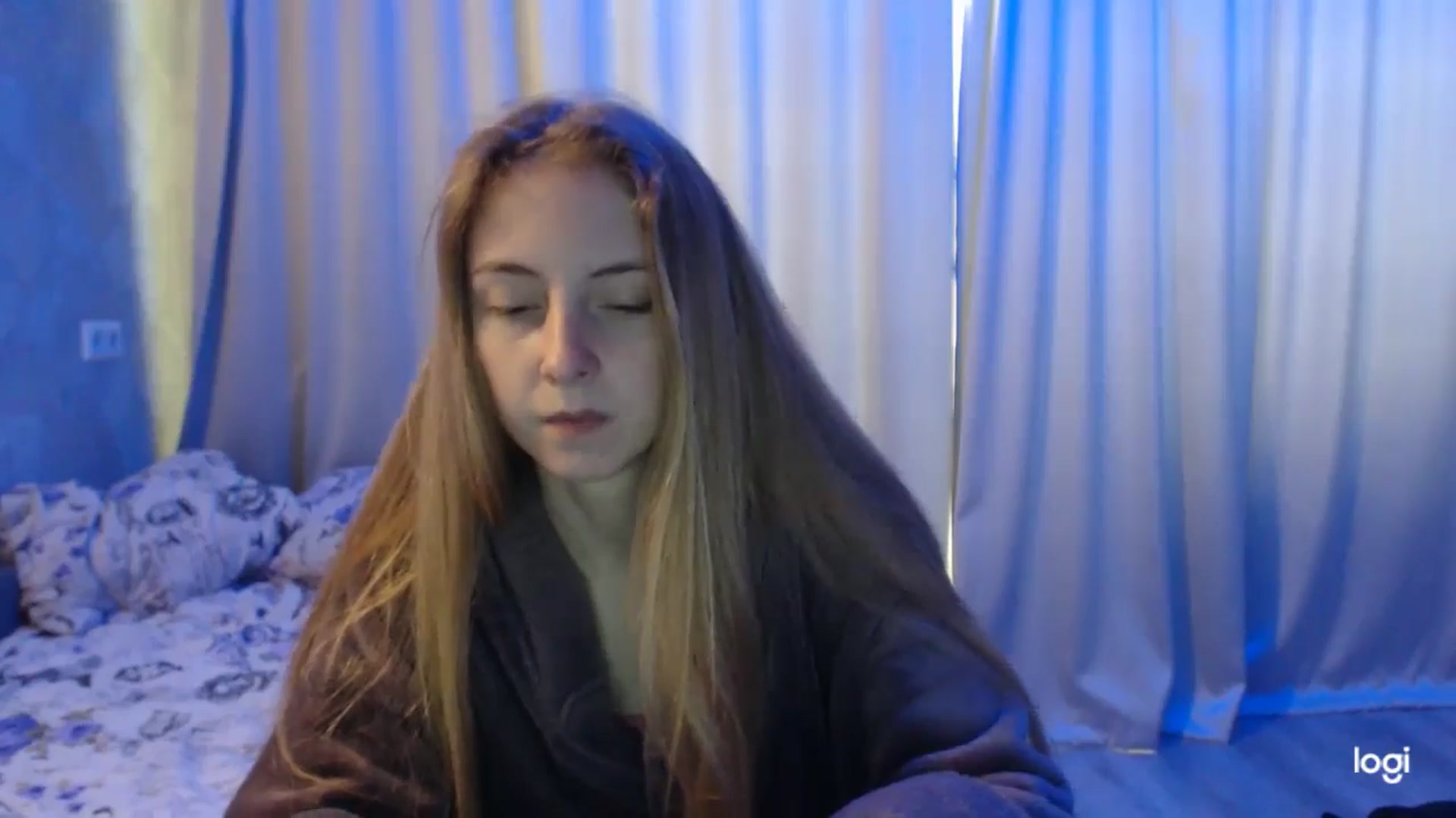 Gallery image thumbnail from LilCutie's myfreecams stream on, 05/21/2024, 10:44 image 10 of 20