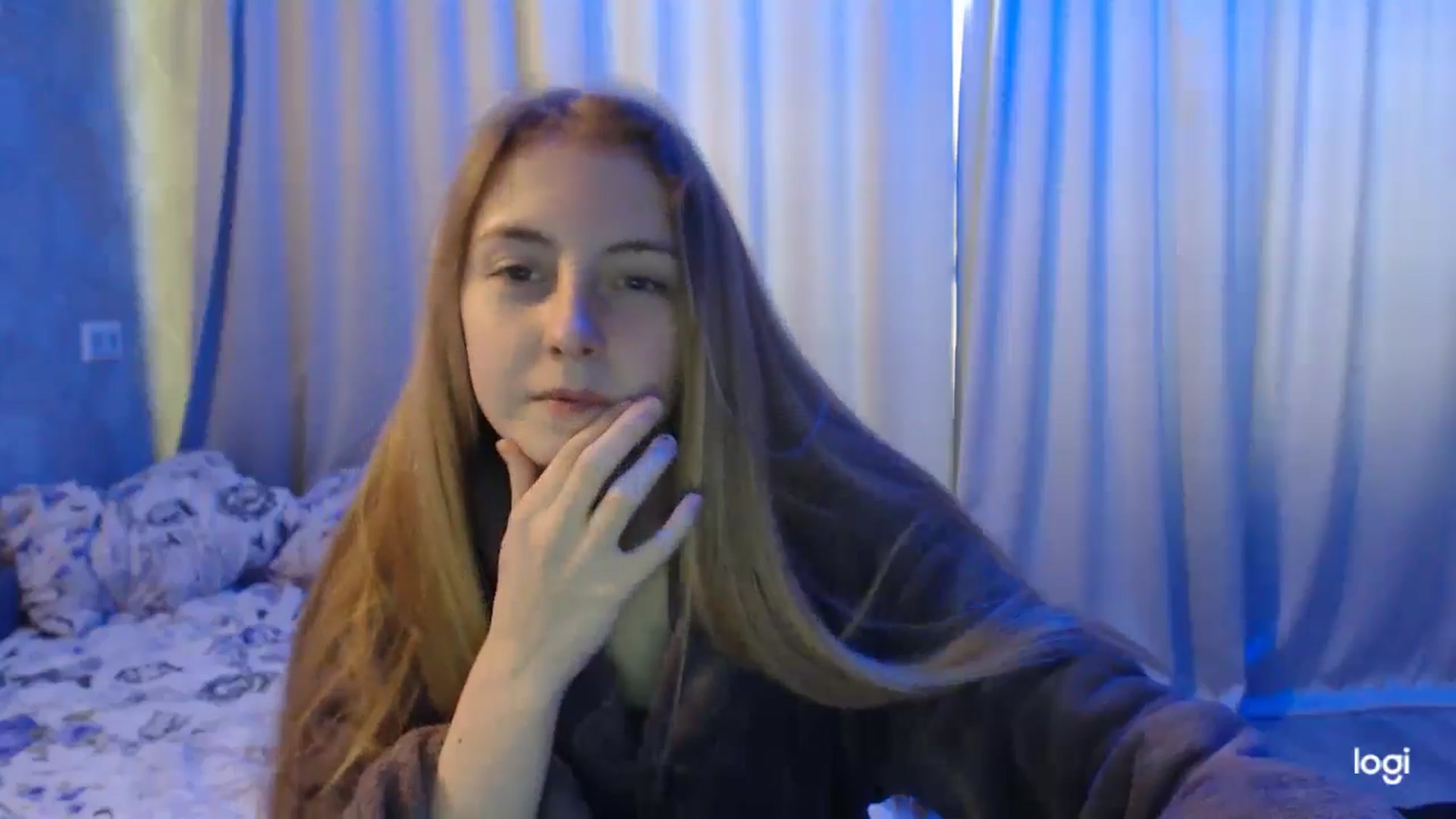 Gallery image thumbnail from LilCutie's myfreecams stream on, 05/21/2024, 10:44 image 5 of 20