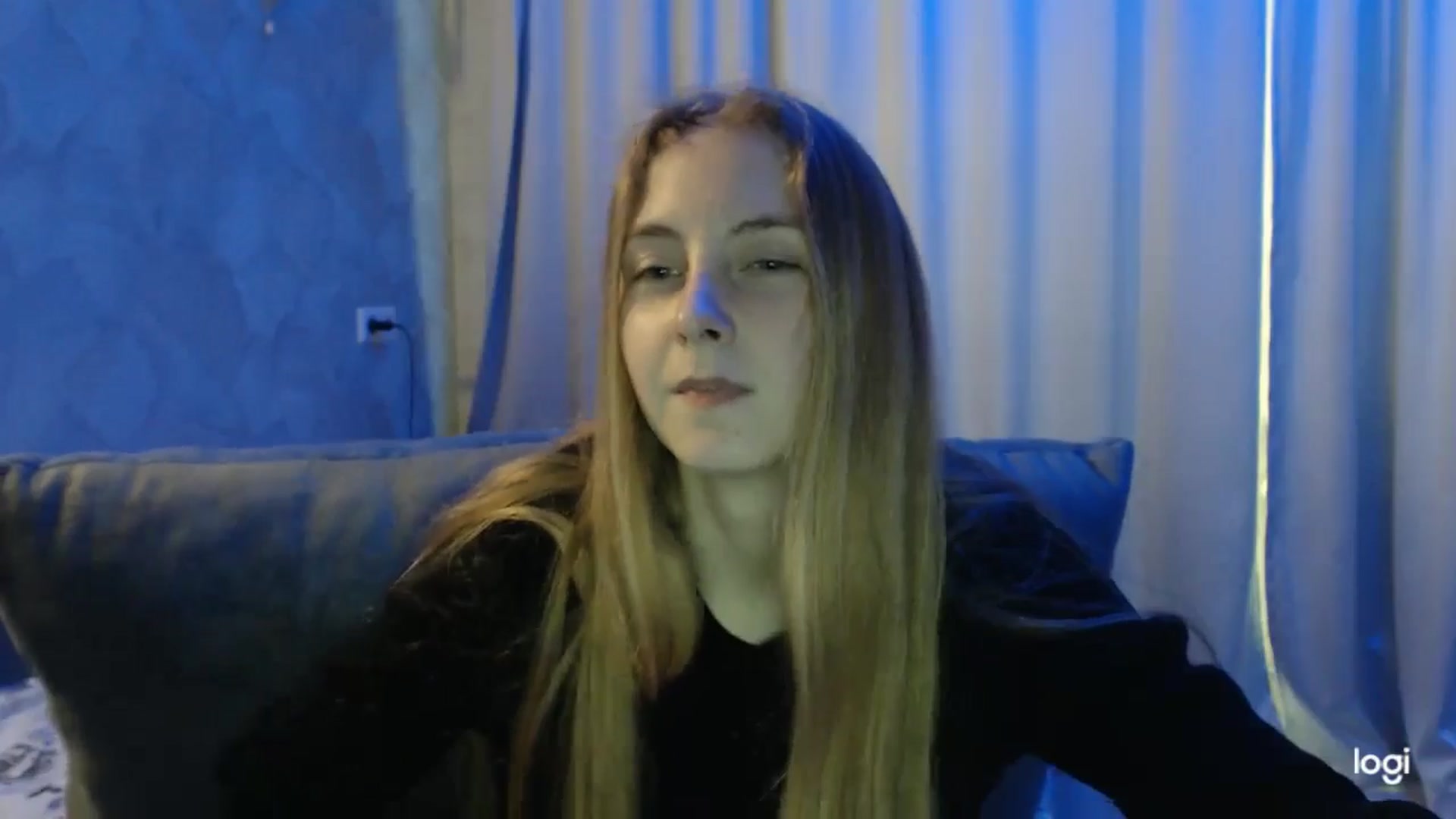 Gallery image thumbnail from LilCutie's myfreecams stream on, 05/22/2024, 14:50 image 14 of 20