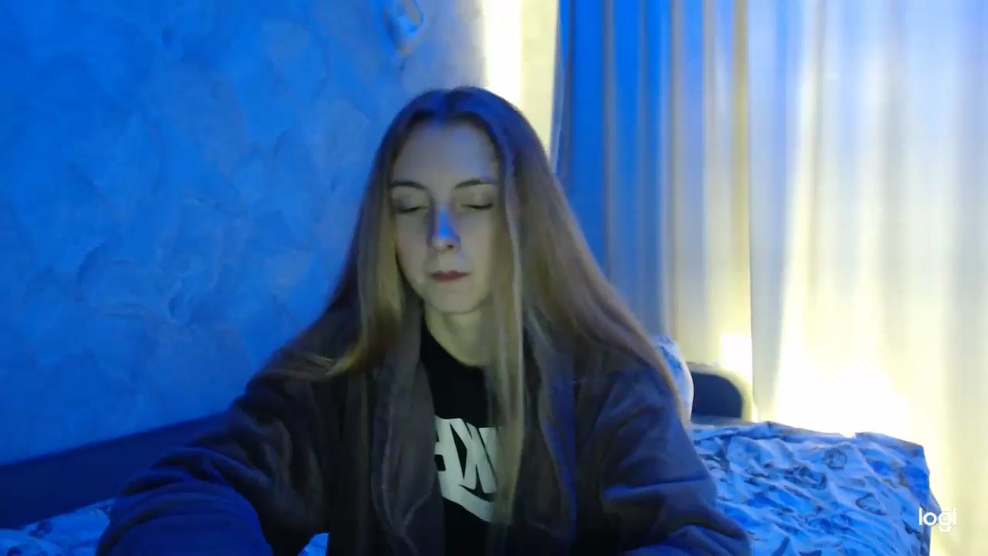 Gallery image thumbnail from LilCutie's myfreecams stream on, 05/23/2024, 12:25 image 14 of 20