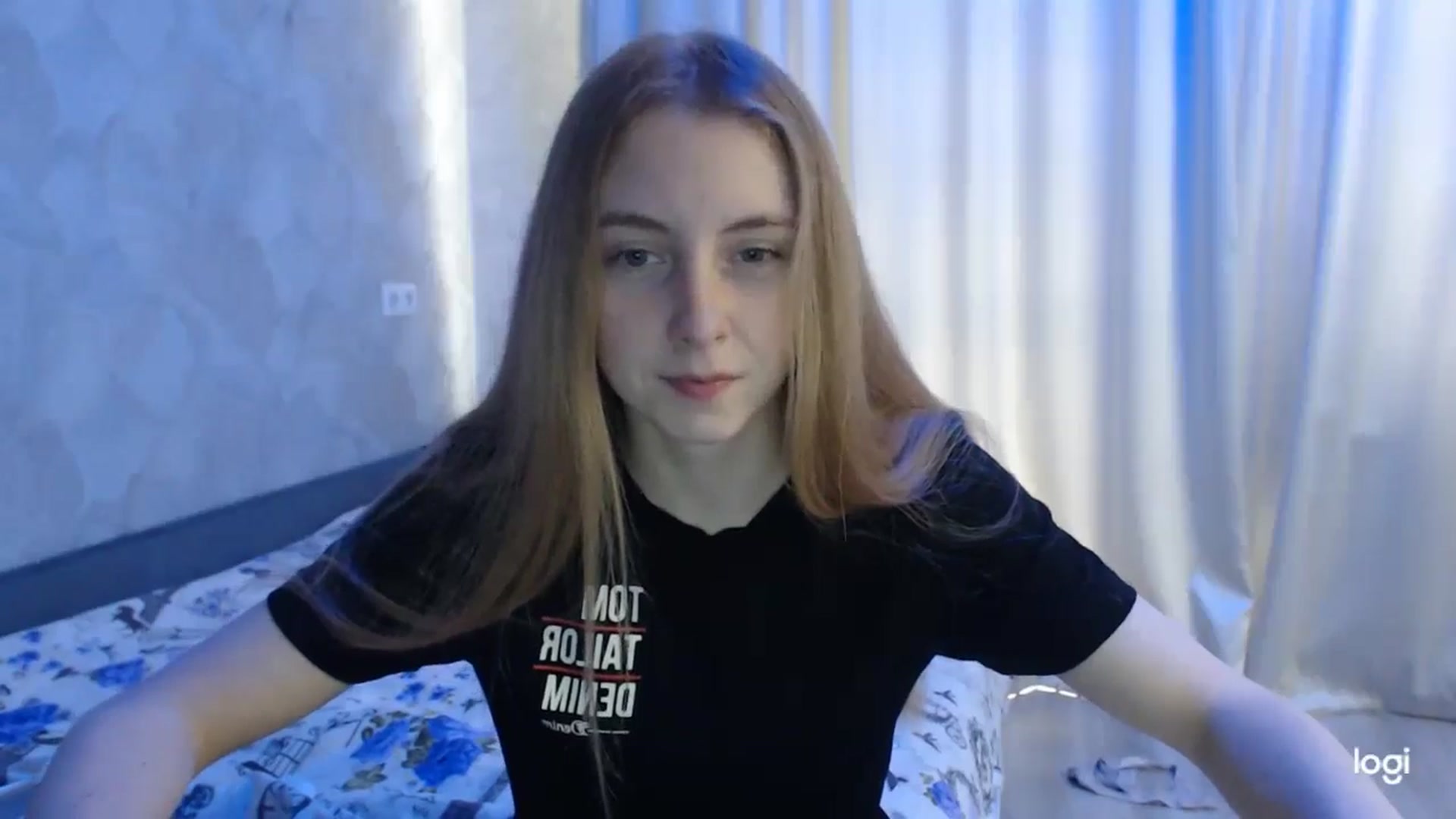 Gallery image thumbnail from LilCutie's myfreecams stream on, 05/25/2024, 12:14 image 5 of 20
