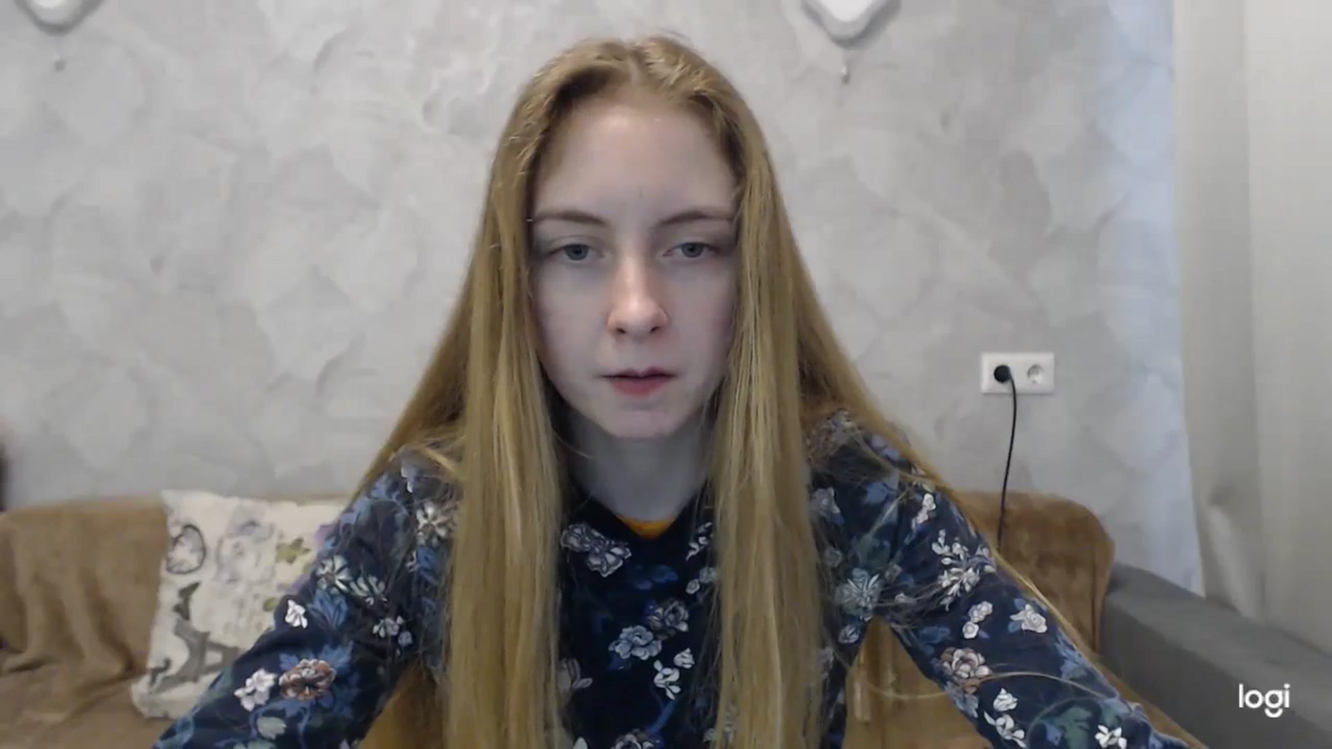 Gallery image thumbnail from LilCutie's myfreecams stream on, 05/27/2024, 13:29 image 6 of 20