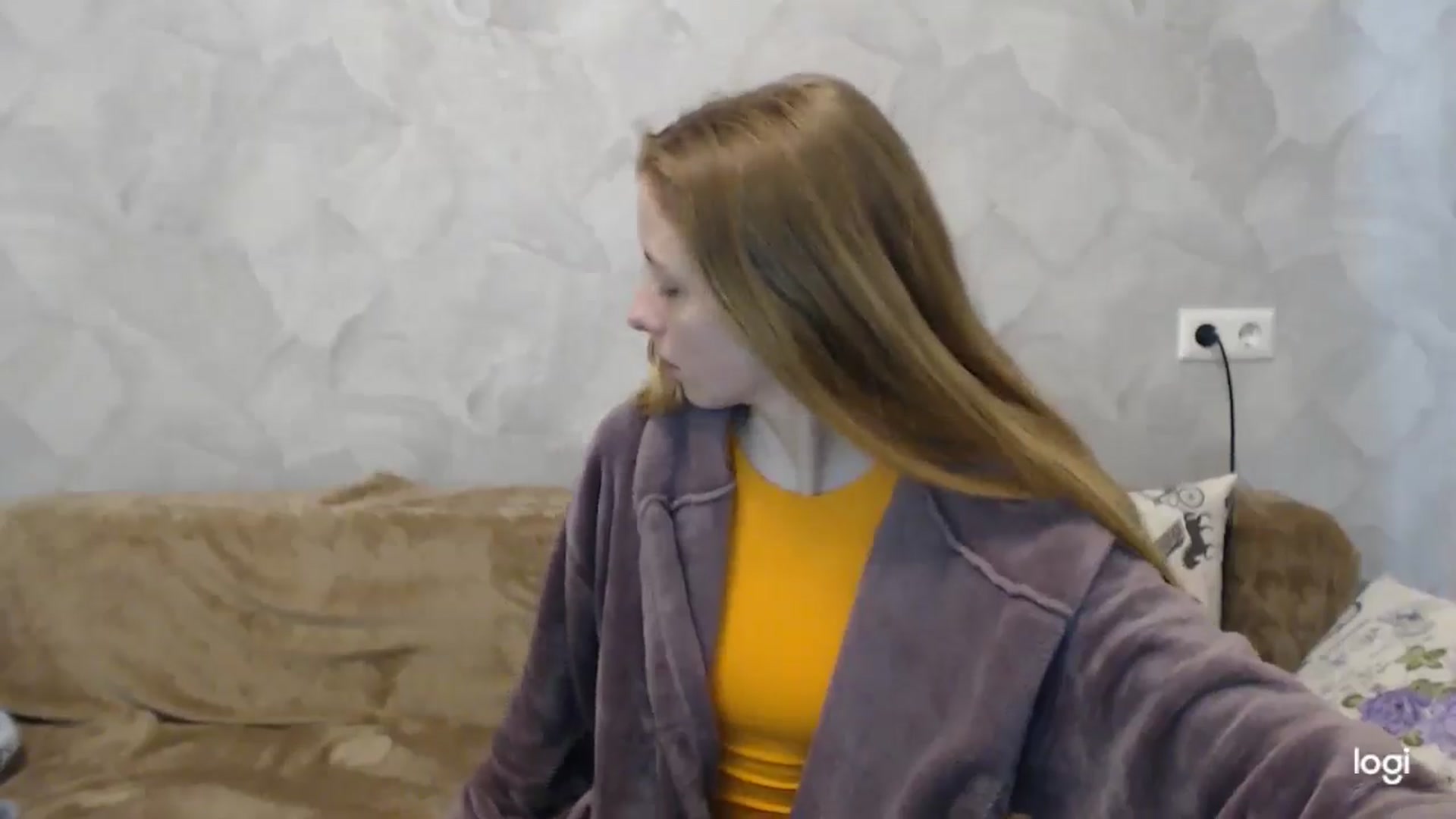 Gallery image thumbnail from LilCutie's myfreecams stream on, 05/27/2024, 14:14 image 6 of 20
