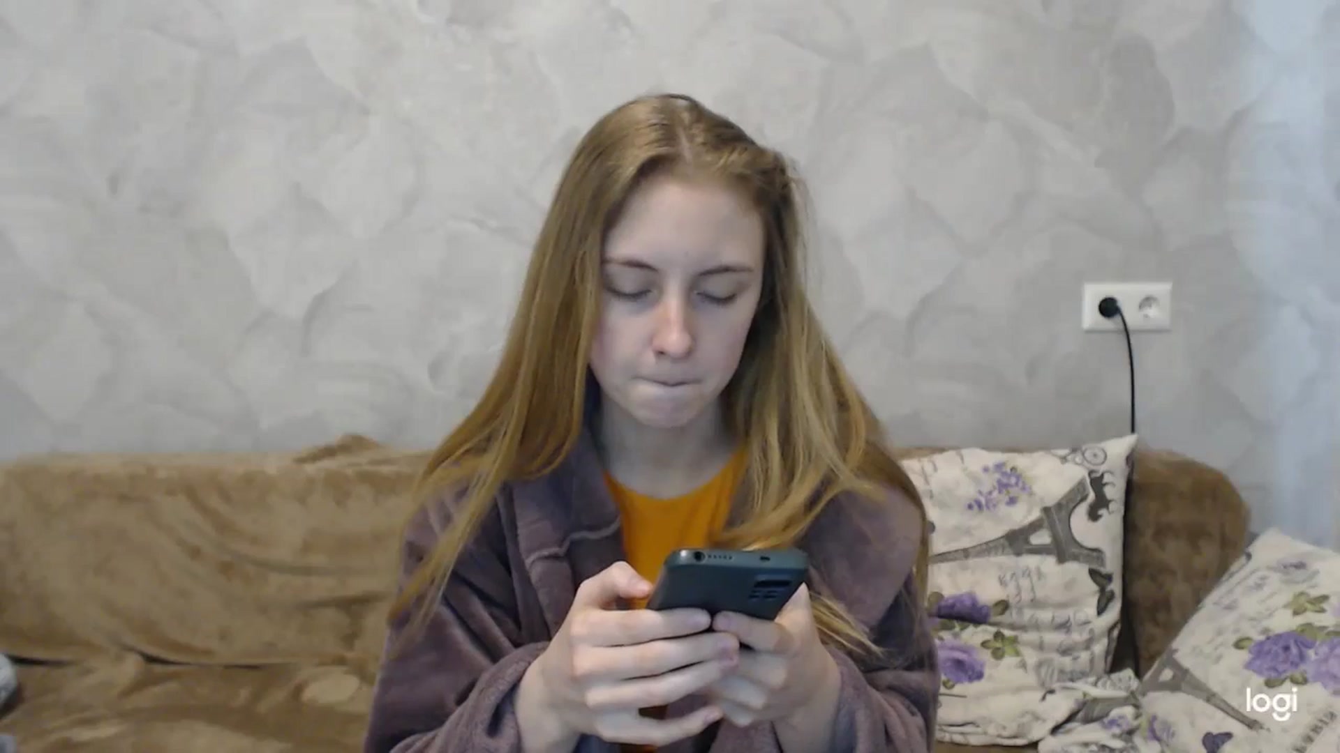 Gallery image thumbnail from LilCutie's myfreecams stream on, 05/27/2024, 14:14 image 13 of 20
