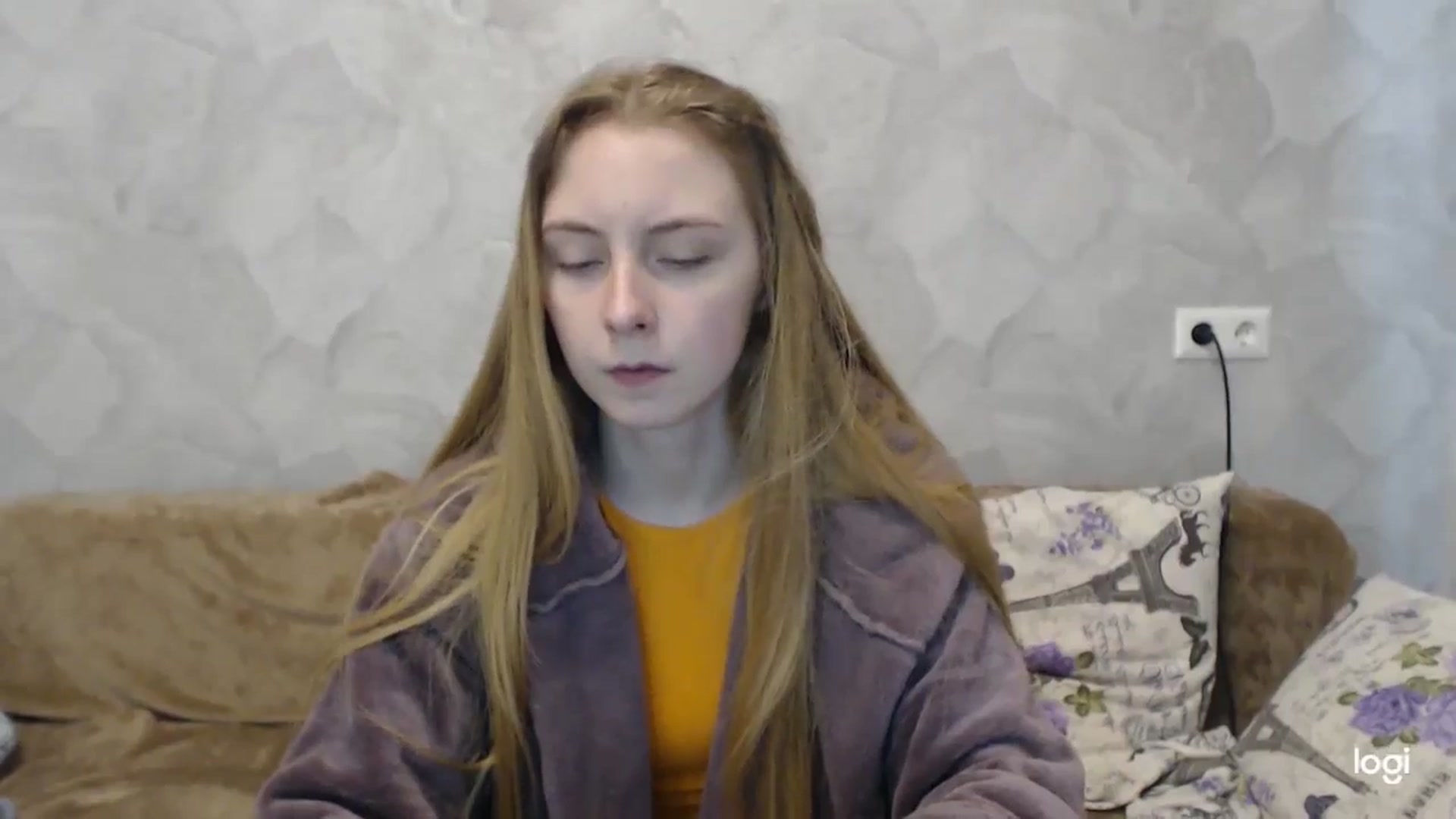 Gallery image thumbnail from LilCutie's myfreecams stream on, 05/27/2024, 14:14 image 18 of 20