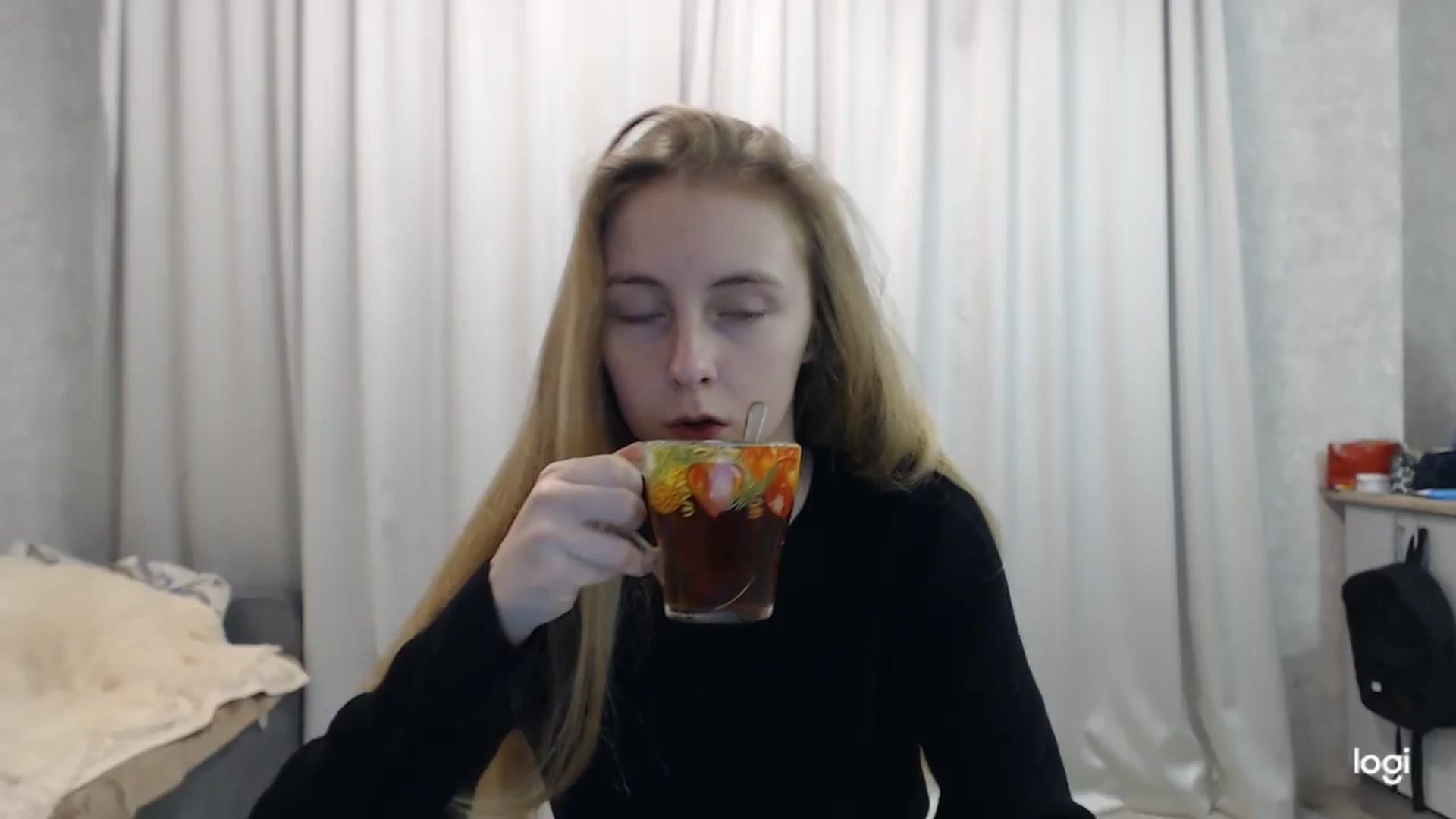 Gallery image thumbnail from LilCutie's myfreecams stream on, 05/29/2024, 13:08 image 8 of 20