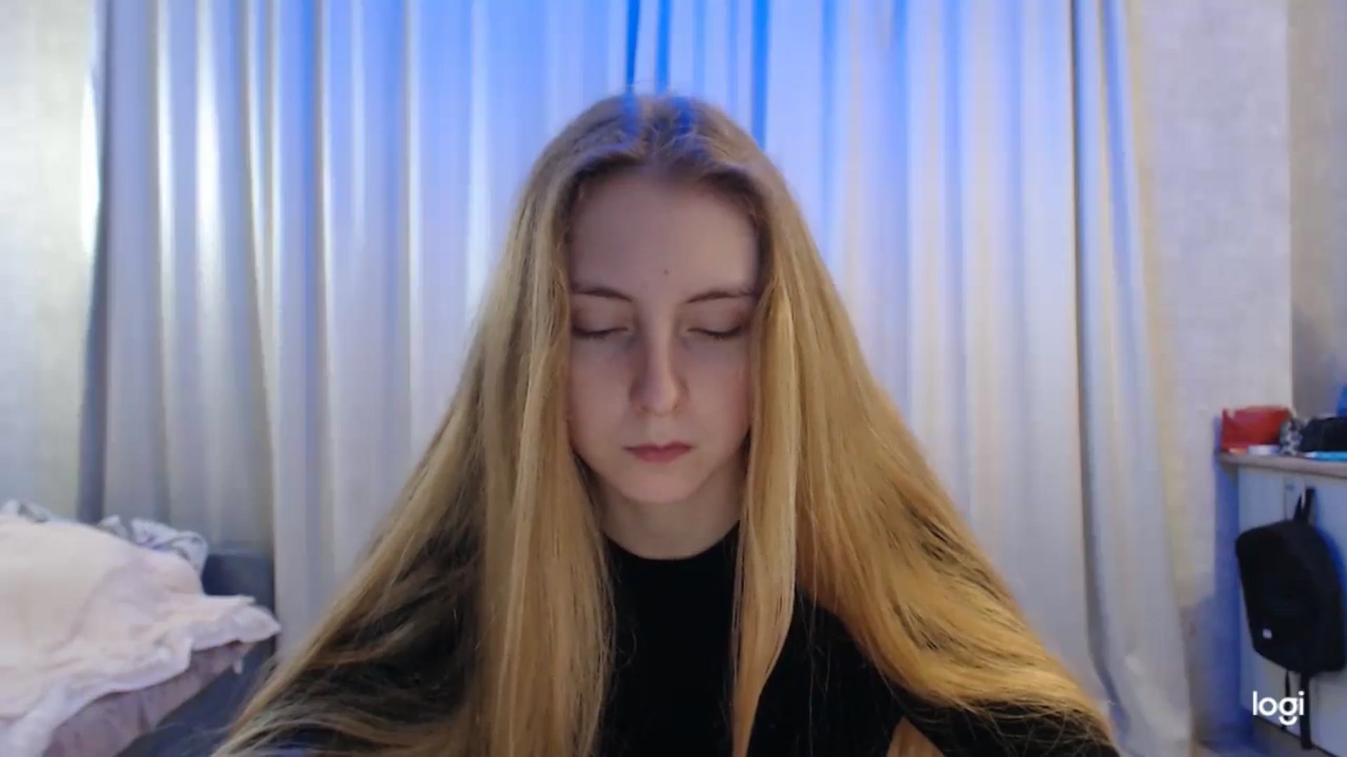Gallery image thumbnail from LilCutie's myfreecams stream on, 05/29/2024, 14:42 image 6 of 20