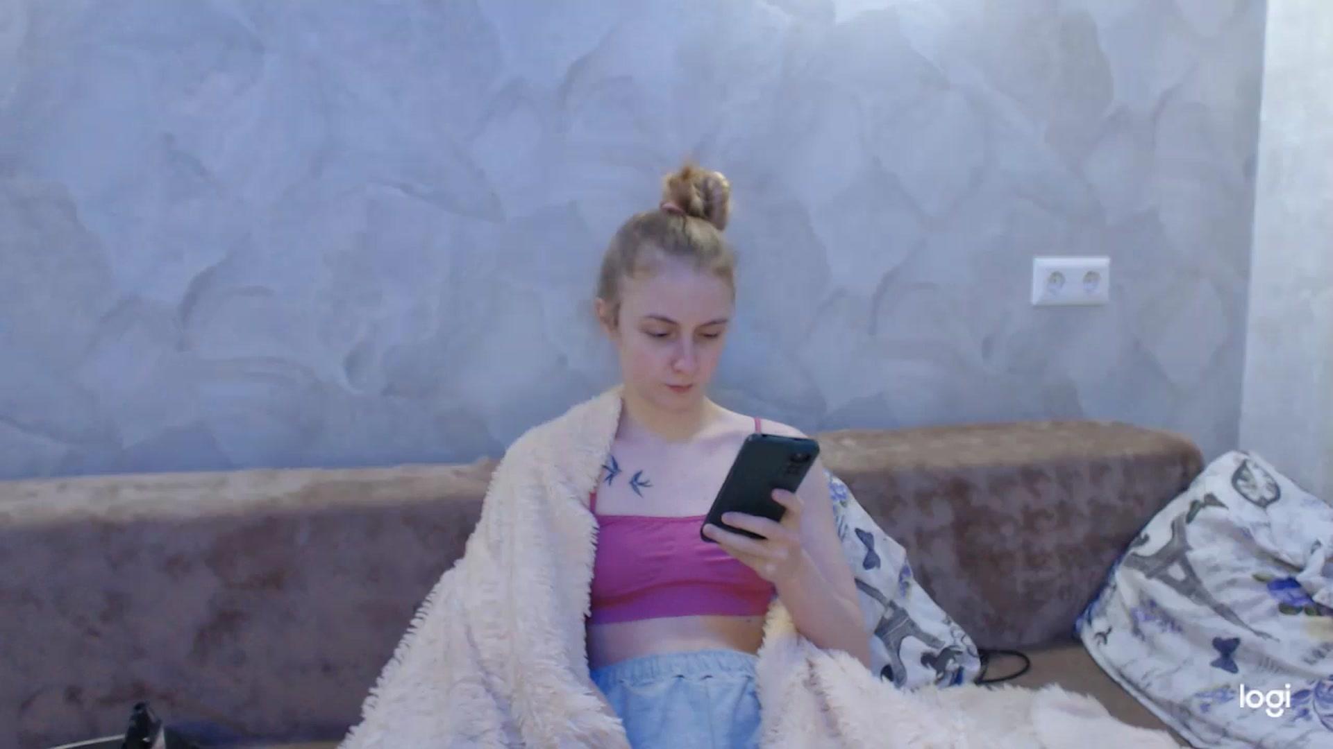 Gallery image thumbnail from LilCutie's myfreecams stream on, 05/29/2024, 15:27 image 12 of 20