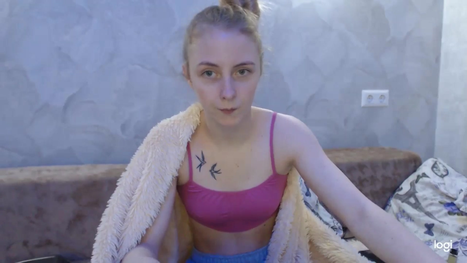 Gallery image thumbnail from LilCutie's myfreecams stream on, 05/29/2024, 15:27 image 6 of 20