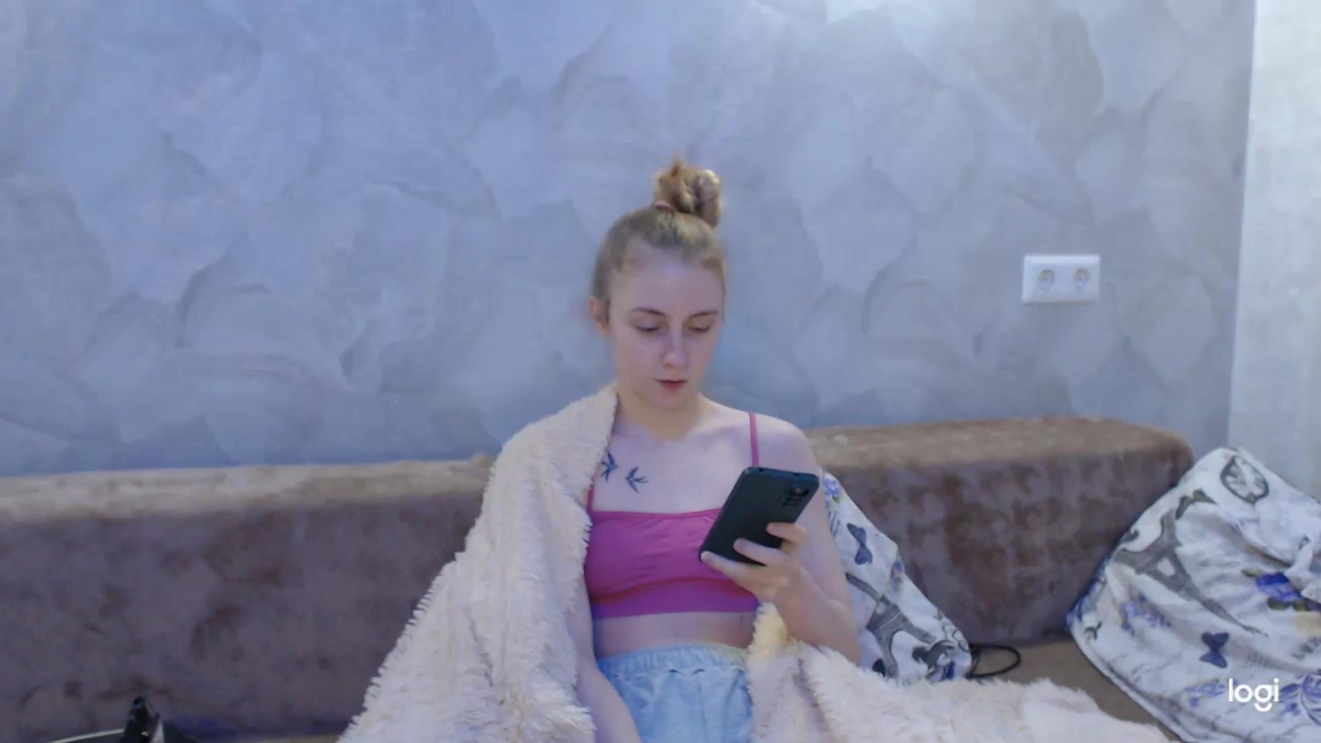 Gallery image thumbnail from LilCutie's myfreecams stream on, 05/29/2024, 15:27 image 11 of 20