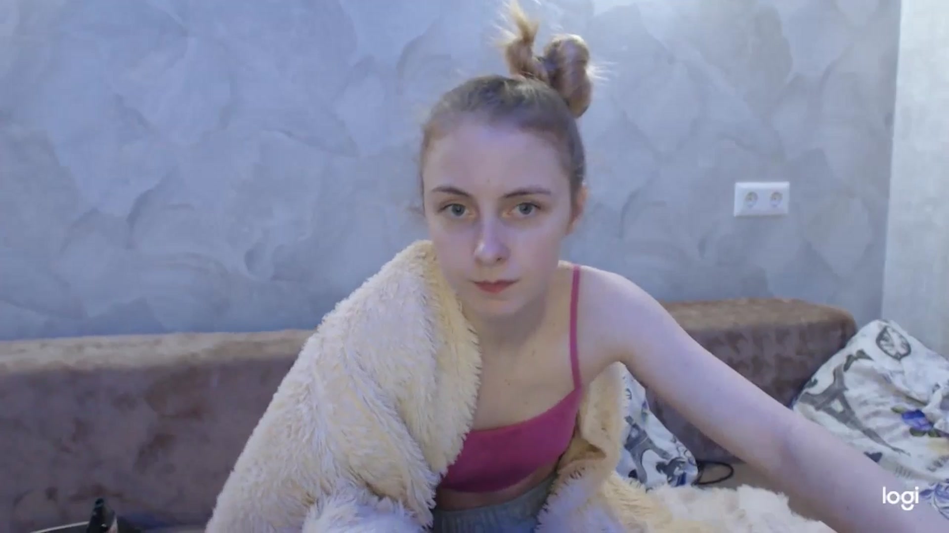 Gallery image thumbnail from LilCutie's myfreecams stream on, 05/29/2024, 15:27 image 18 of 20