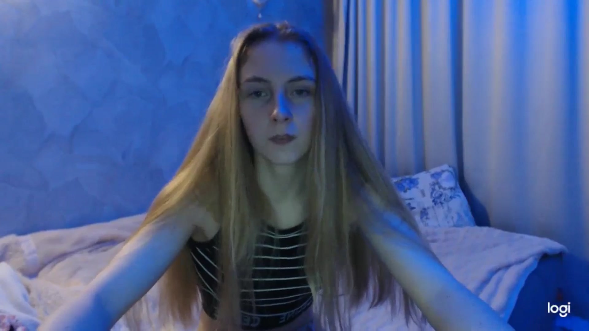 Gallery image thumbnail from LilCutie's myfreecams stream on, 06/01/2024, 18:10 image 14 of 20