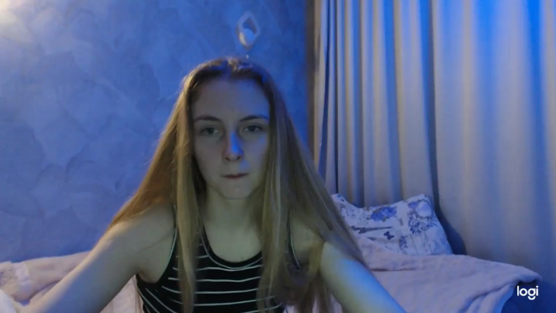 Gallery image thumbnail from LilCutie's myfreecams stream on, 06/01/2024, 18:10 image 6 of 20