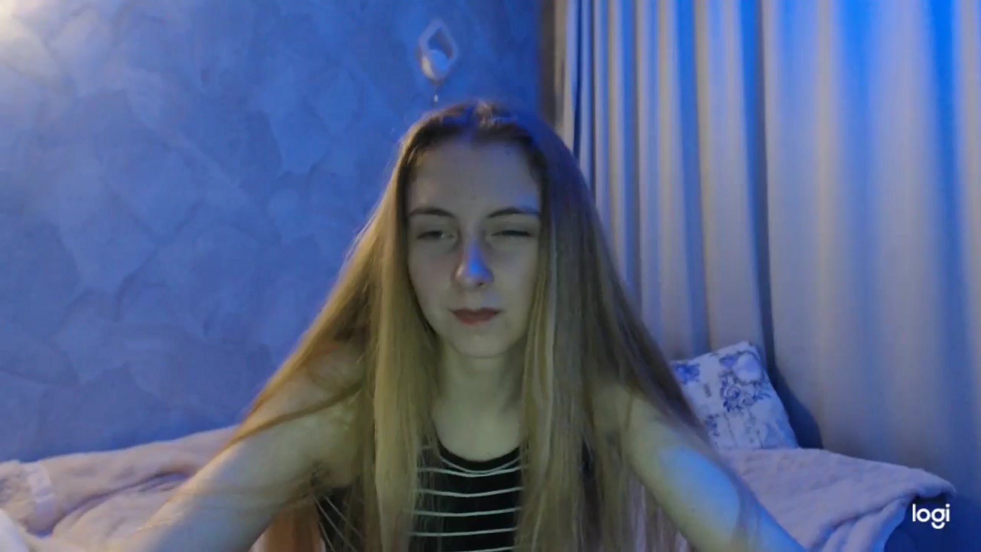 Gallery image thumbnail from LilCutie's myfreecams stream on, 06/01/2024, 18:10 image 8 of 20