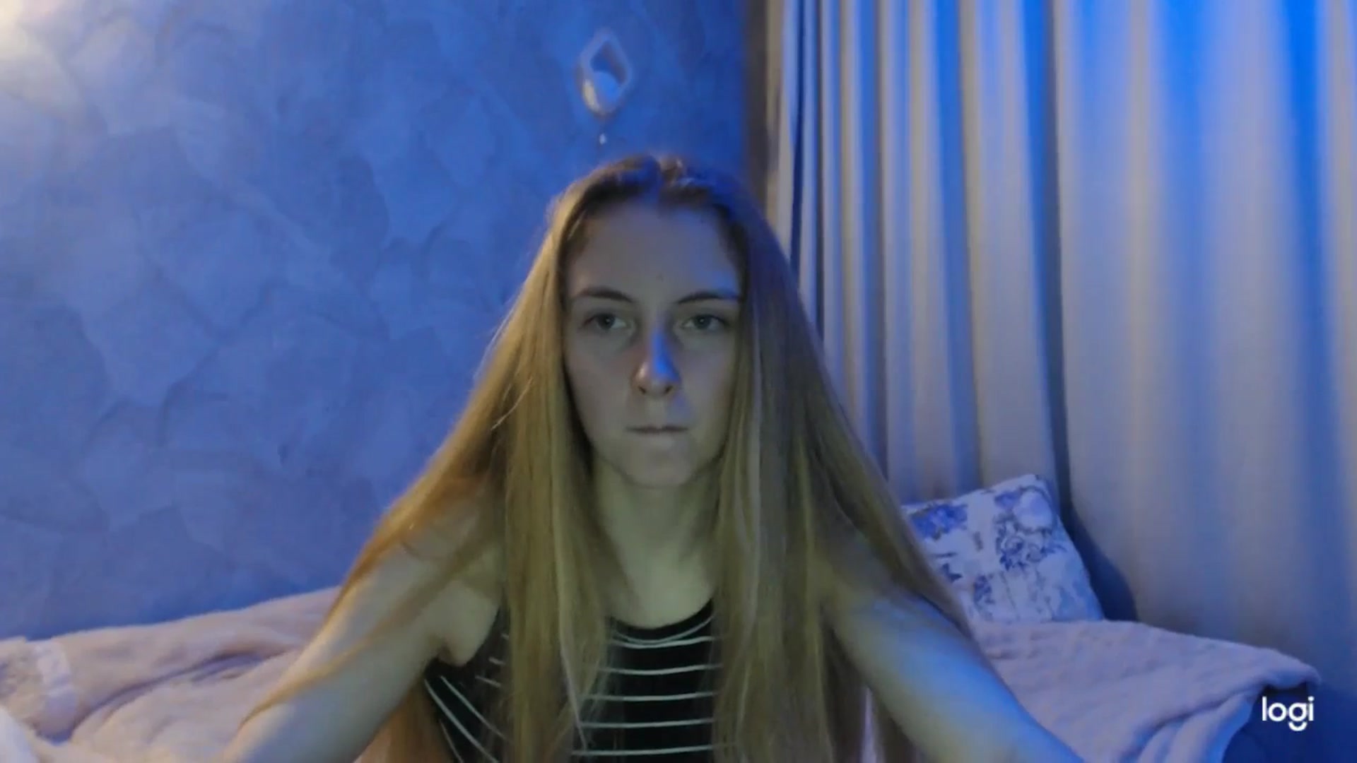 Gallery image thumbnail from LilCutie's myfreecams stream on, 06/01/2024, 18:10 image 10 of 20