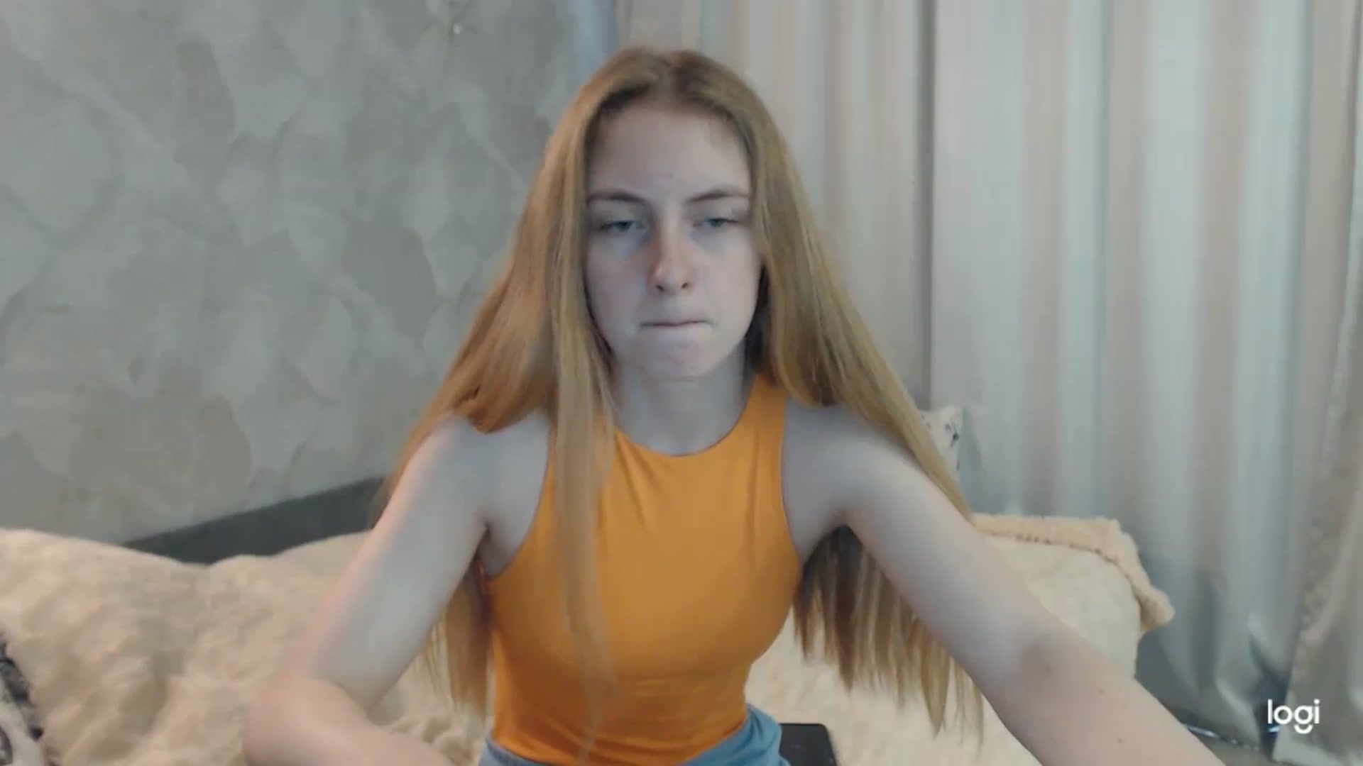 Gallery image thumbnail from LilCutie's myfreecams stream on, 06/06/2024, 12:01 image 16 of 20
