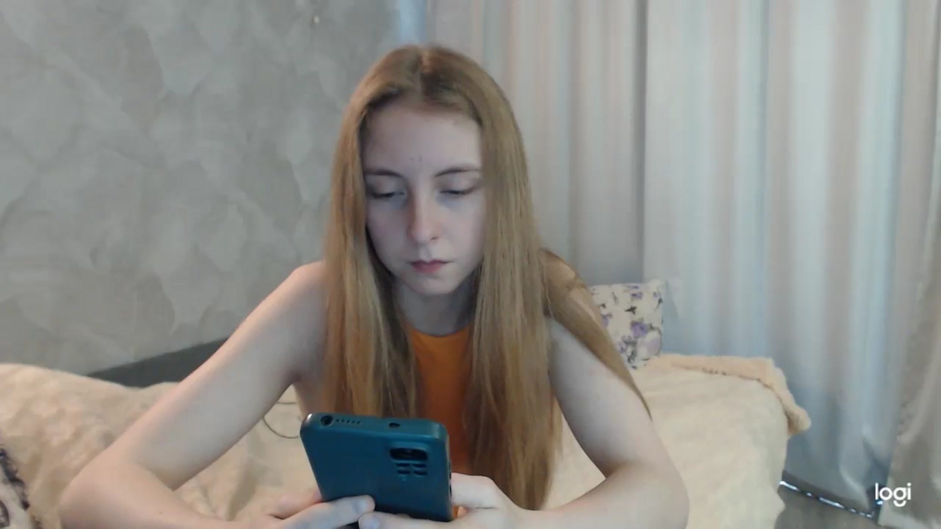 Gallery image thumbnail from LilCutie's myfreecams stream on, 06/06/2024, 12:01 image 6 of 20