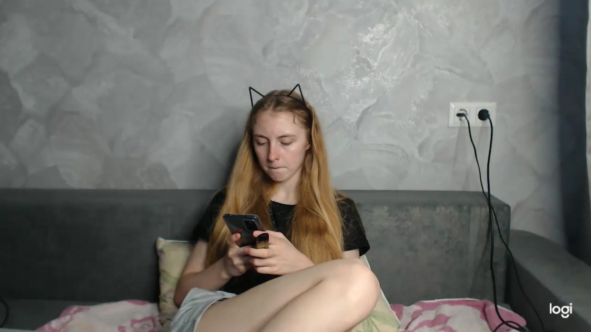 Gallery image thumbnail from LilCutie's myfreecams stream on, 06/18/2024, 15:27 image 12 of 20