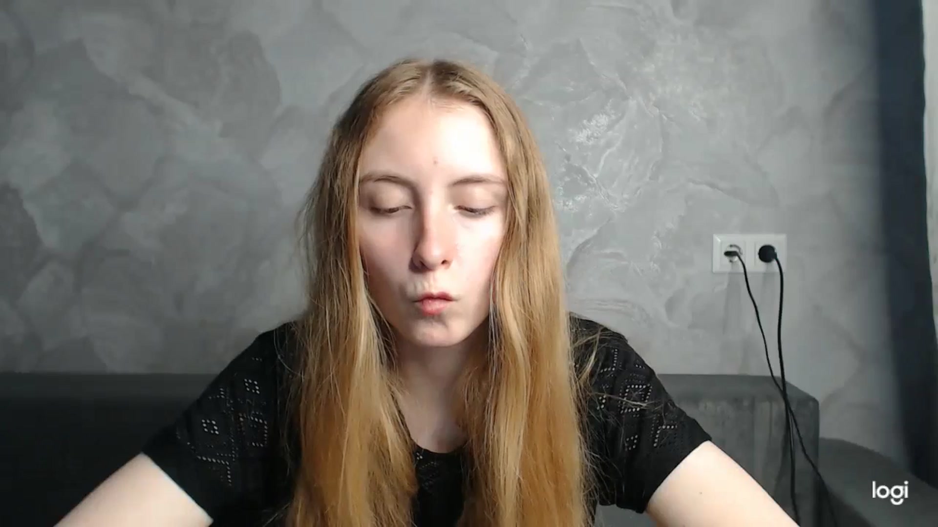 Gallery image thumbnail from LilCutie's myfreecams stream on, 06/18/2024, 15:27 image 19 of 20