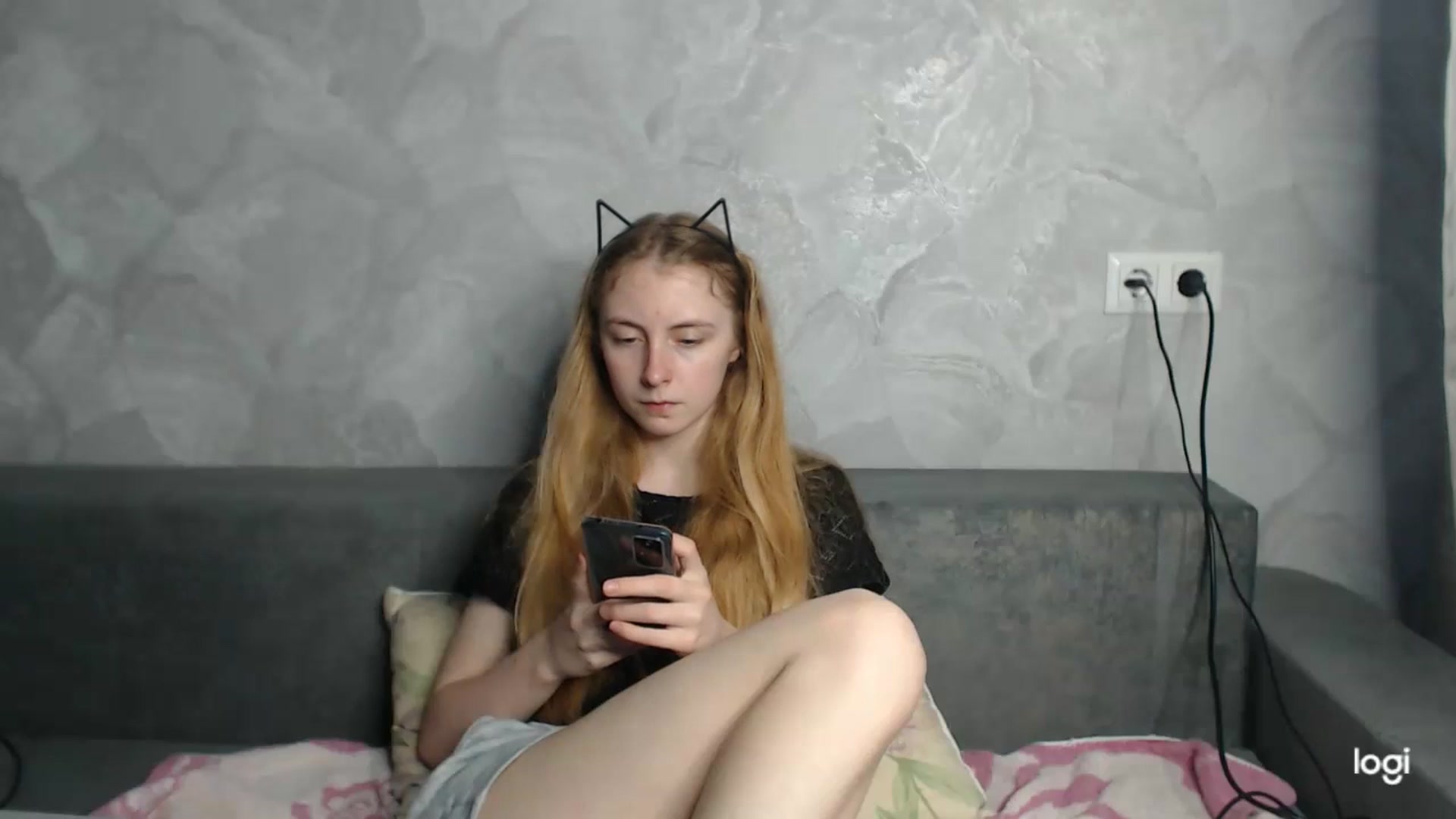 Gallery image thumbnail from LilCutie's myfreecams stream on, 06/18/2024, 15:27 image 11 of 20