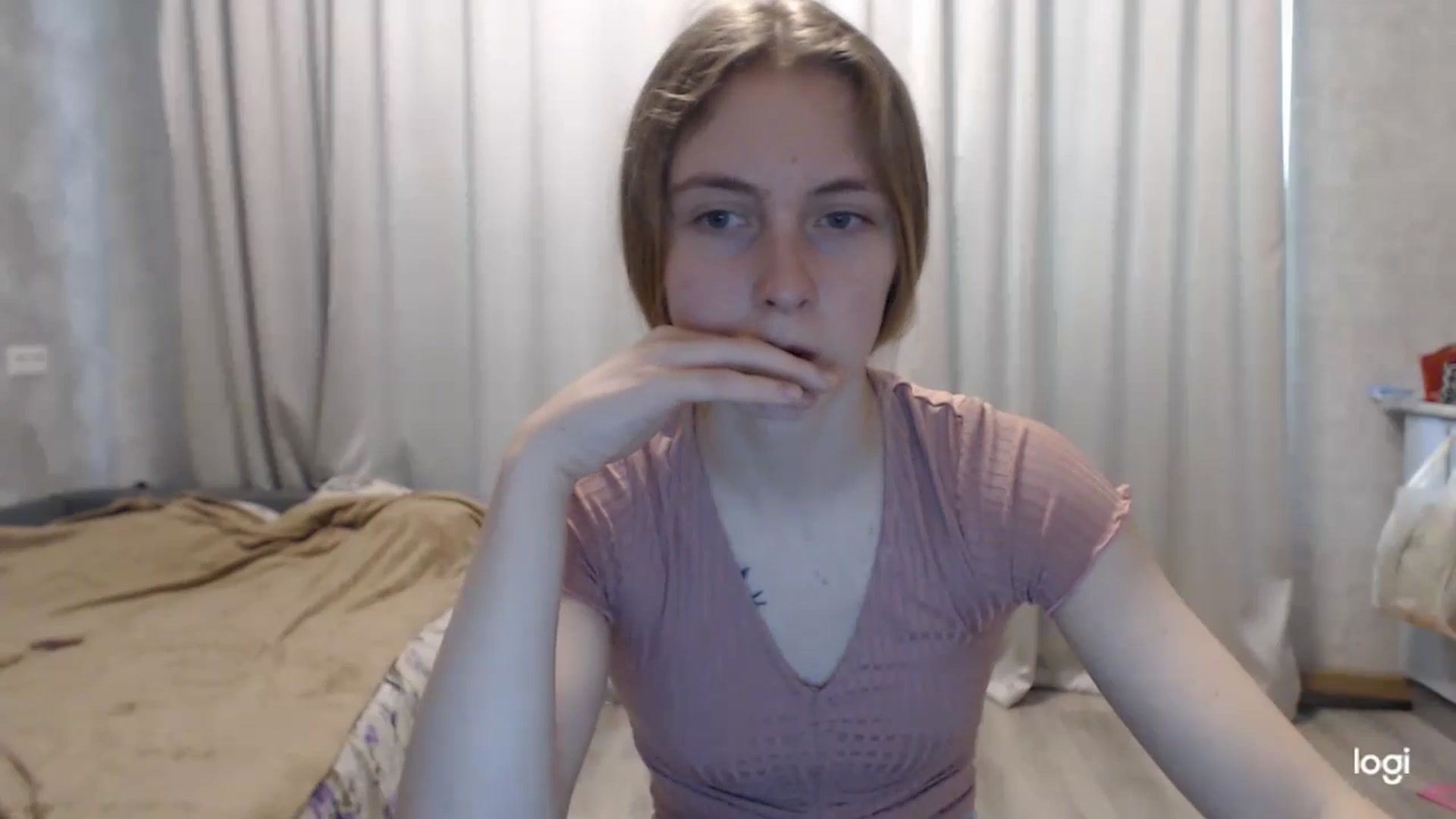 Gallery image thumbnail from LilCutie's myfreecams stream on, 06/23/2024, 10:11 image 18 of 20
